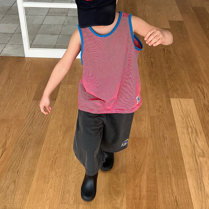 🇰🇷middle name 背心