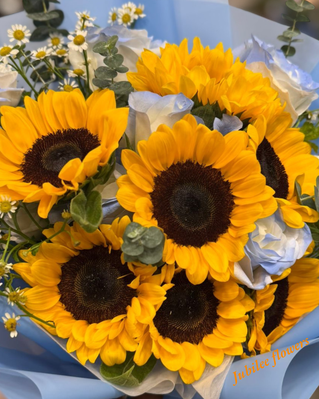 🌻向日葵花束  · 碎冰藍玫瑰花束