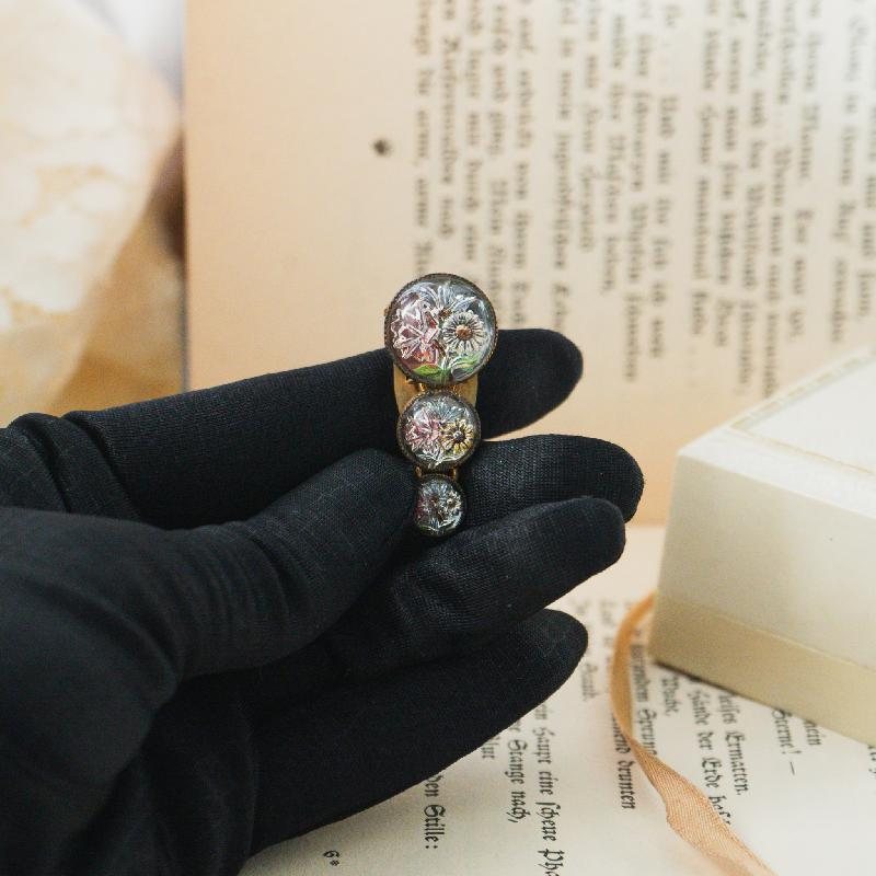 RARE! Antique Turn Of Century Czechoslovakia Hand Painted Intaglio Glass Dress Clip (CF025)