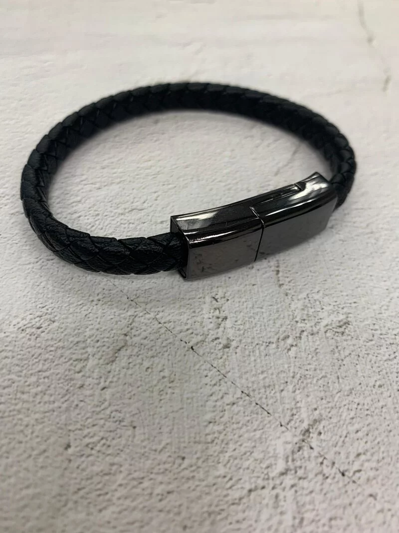 Kiraku Juice Bangle二合一USB Cable手帶 [預購商品］截止日期為4月30號，預計發貨日期為5月中至5月尾