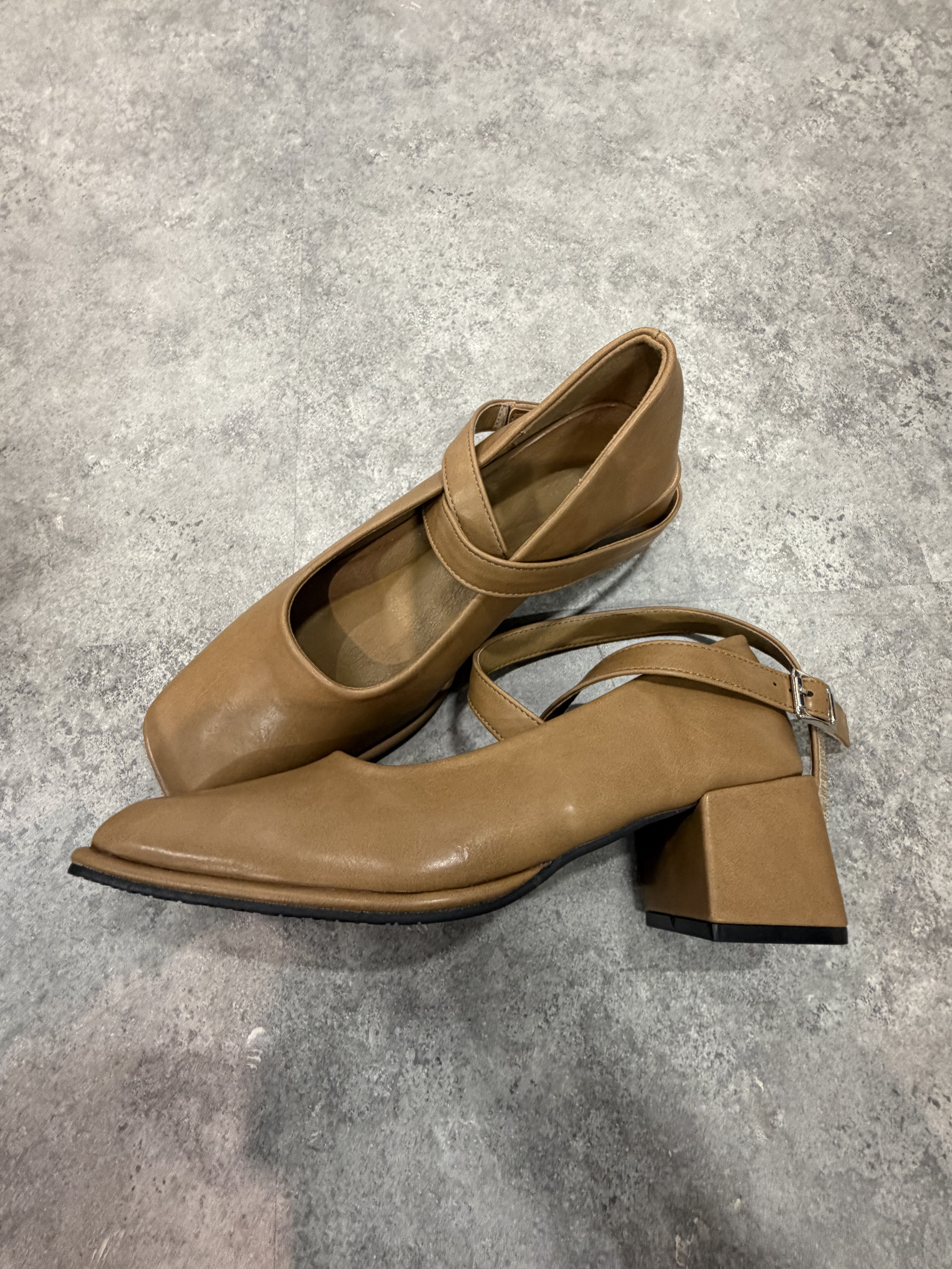 復古方頭瑪麗珍鞋