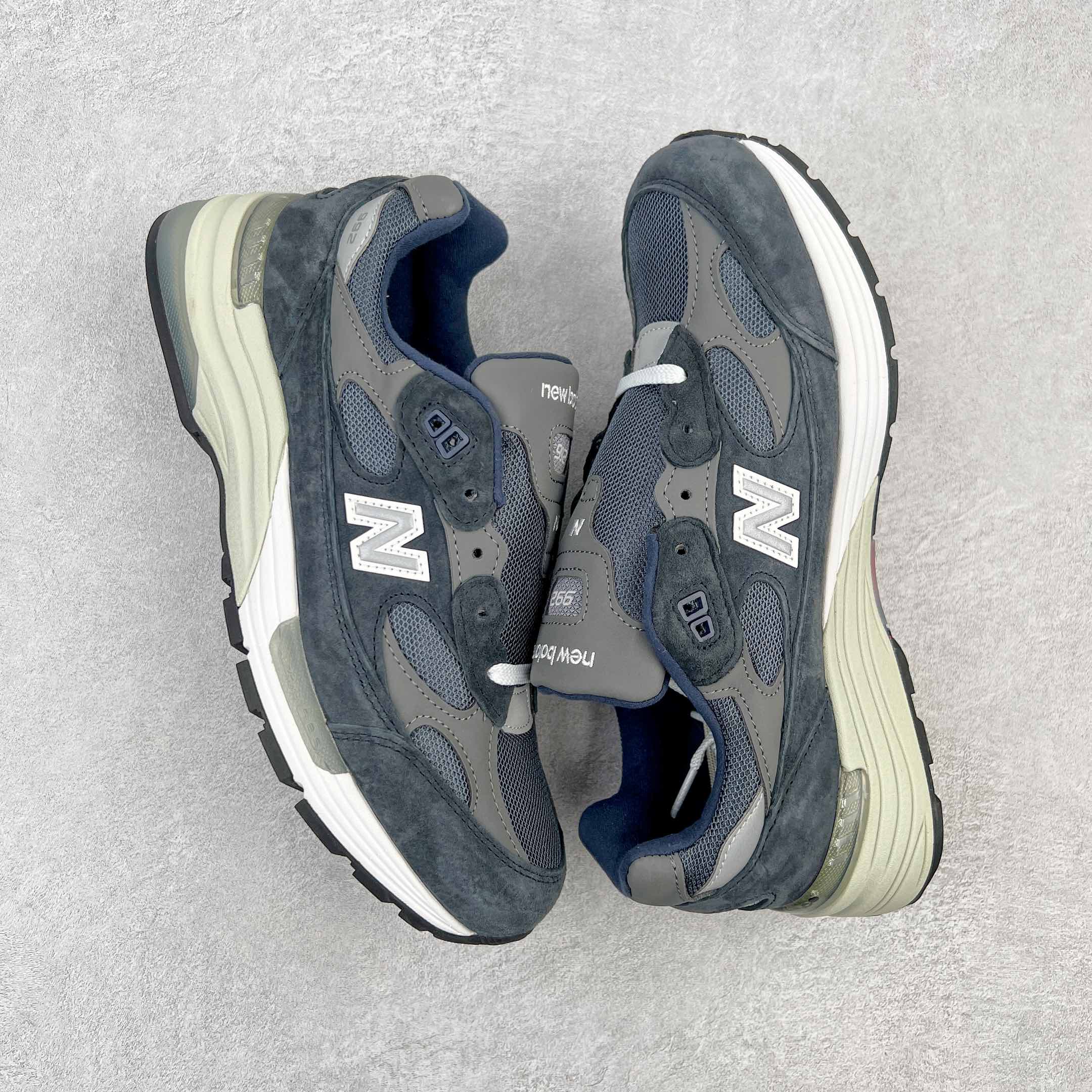 New Balance 992 M992GG