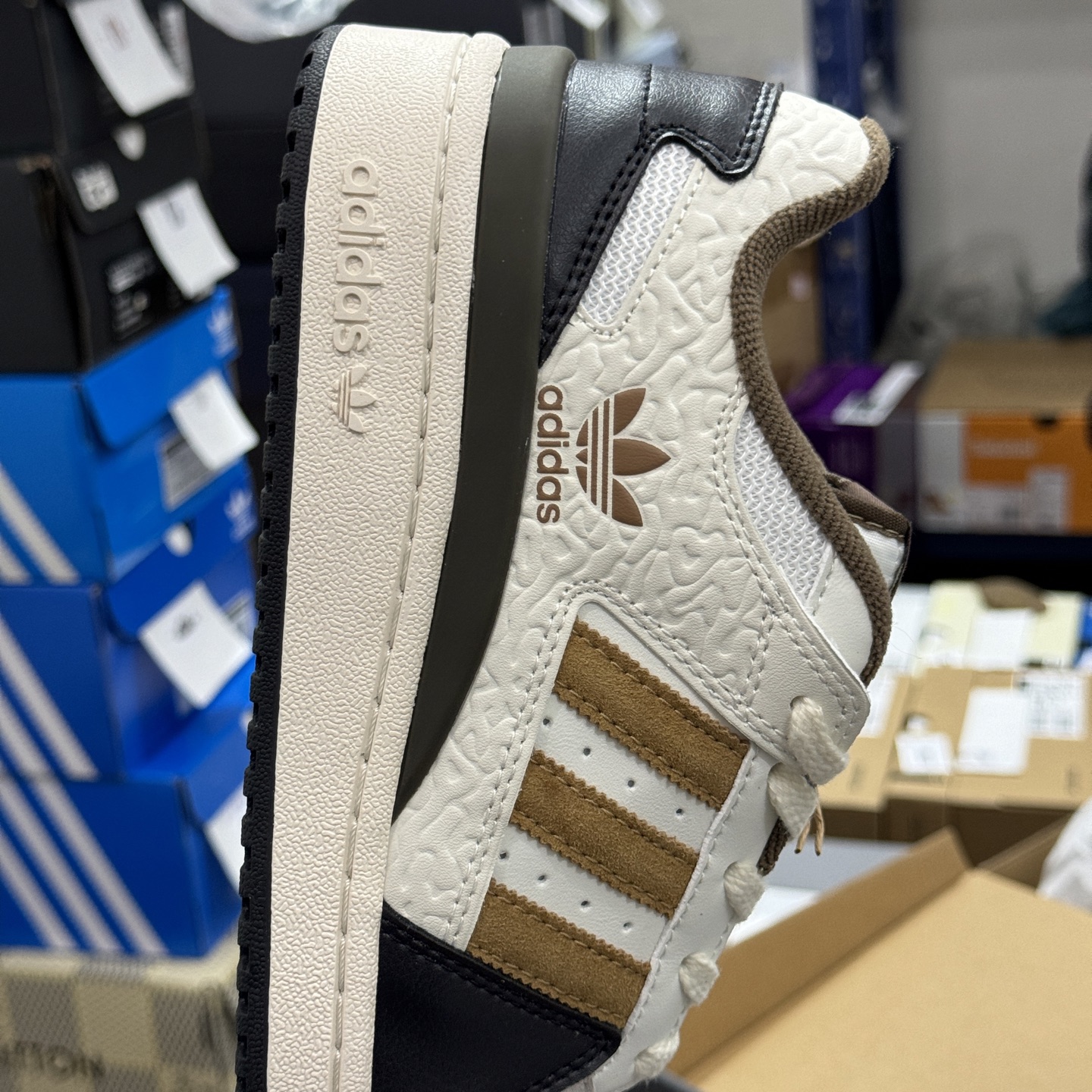 Adidas Forum Low CL JQ8734