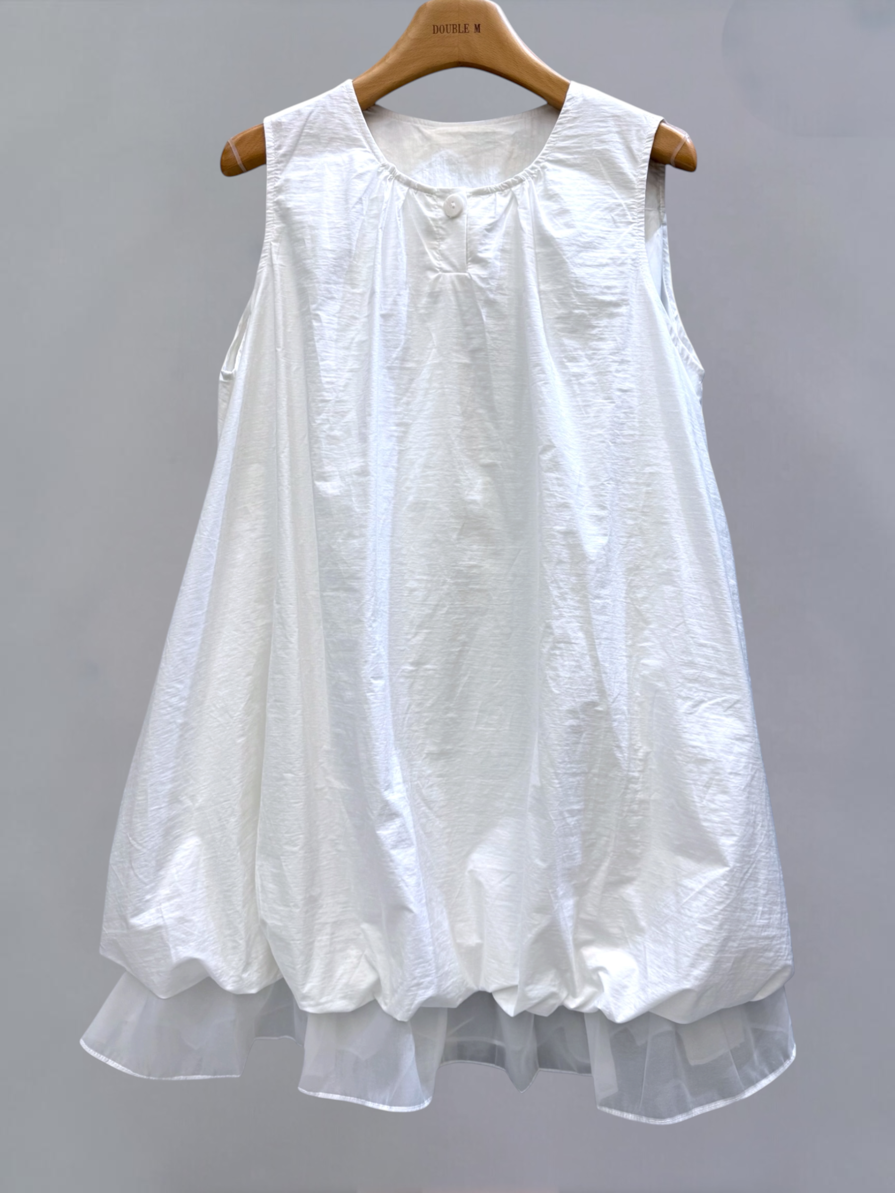 輕盈速乾料紗腳連身裙