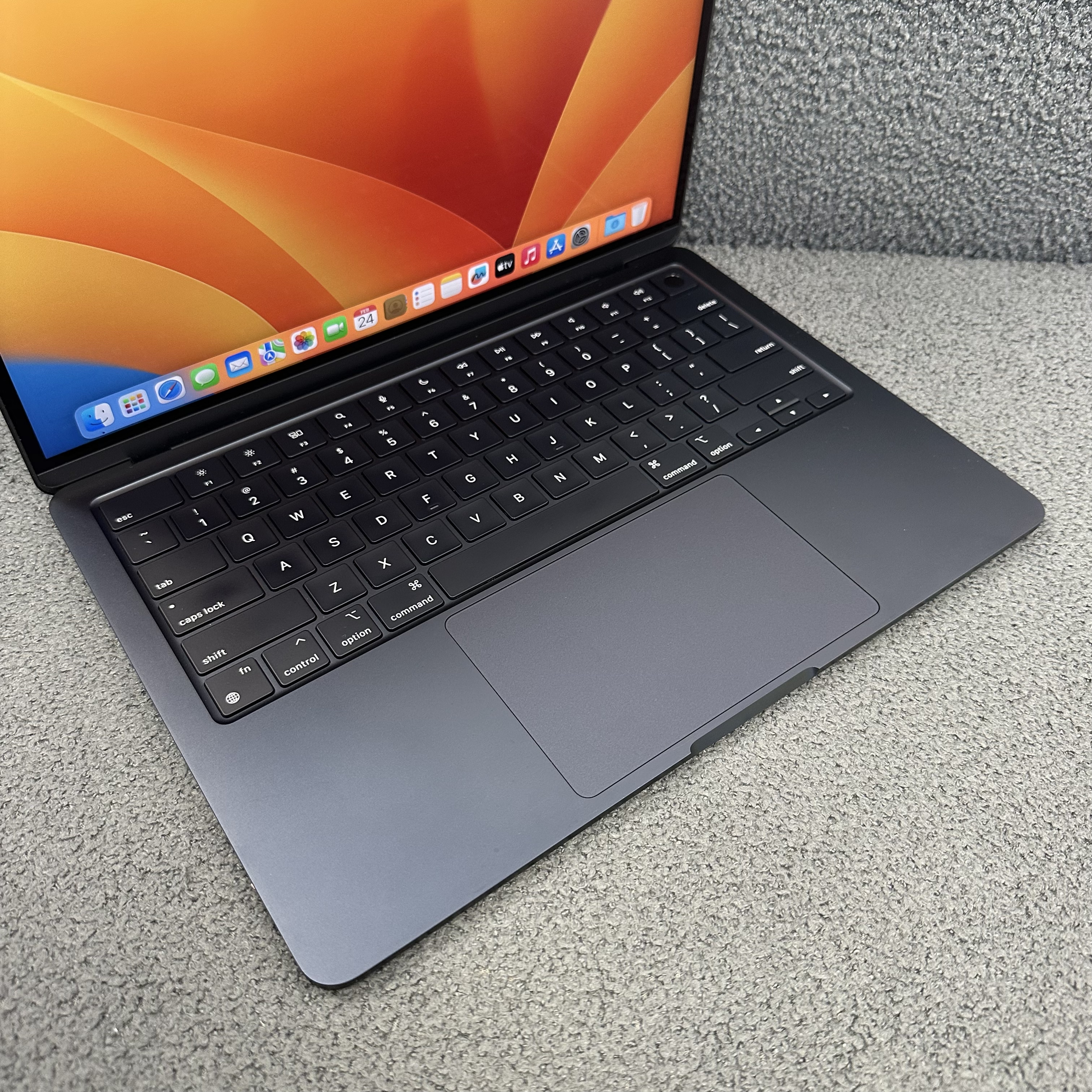 #5636  （超輕薄🔥MacBook M2 Air )APPLE  MacBook Air M2 2023 M2 CPU/8GB Ram/512GB SSD/8核心GPU/Liquid Retina Mon/13.6吋/藍色/ Gaming Laptop / Notebook/ PC / Laptop / MacbookAir / MacBook Pro / MacBookPro