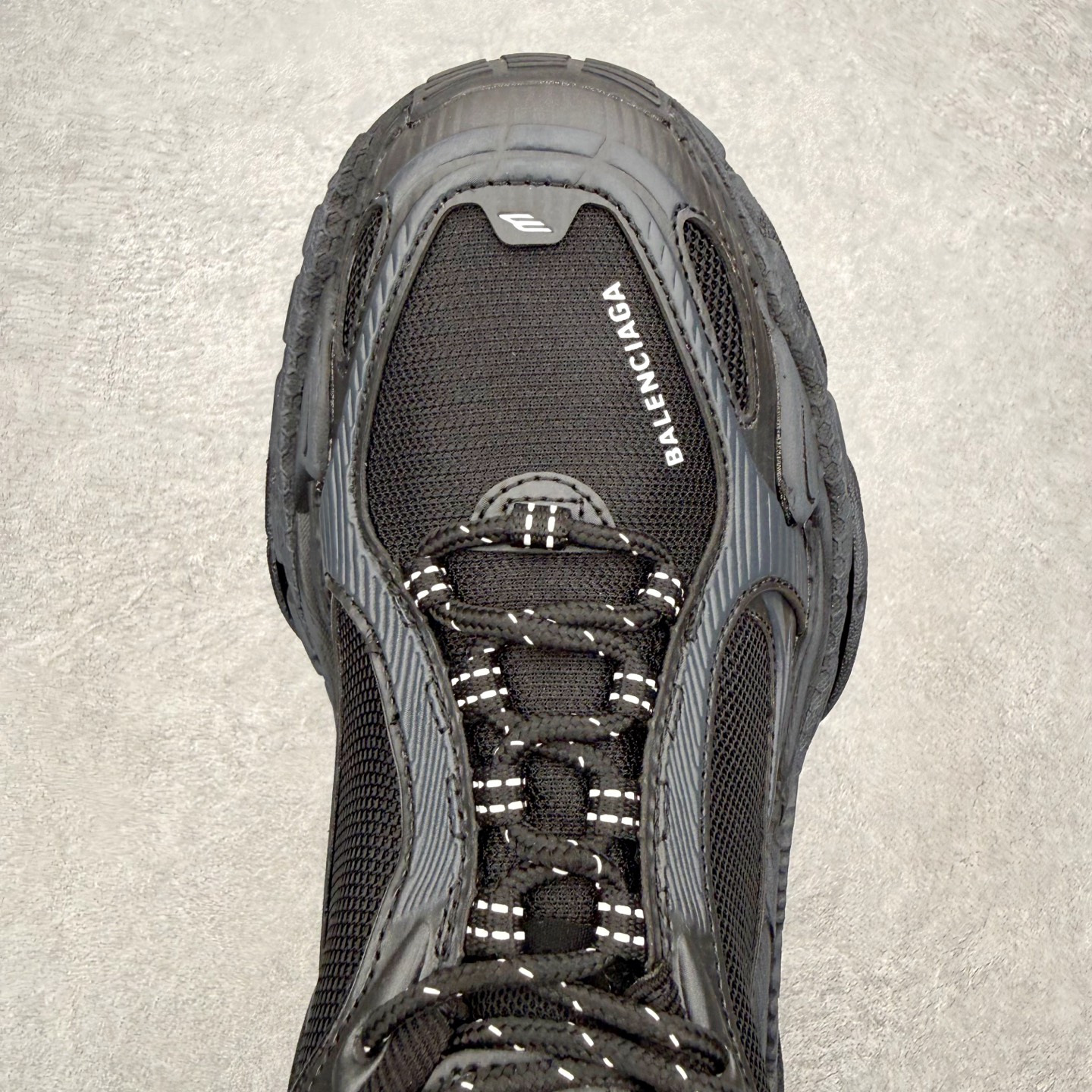 Balenciaga Triple S.2 Gradient 