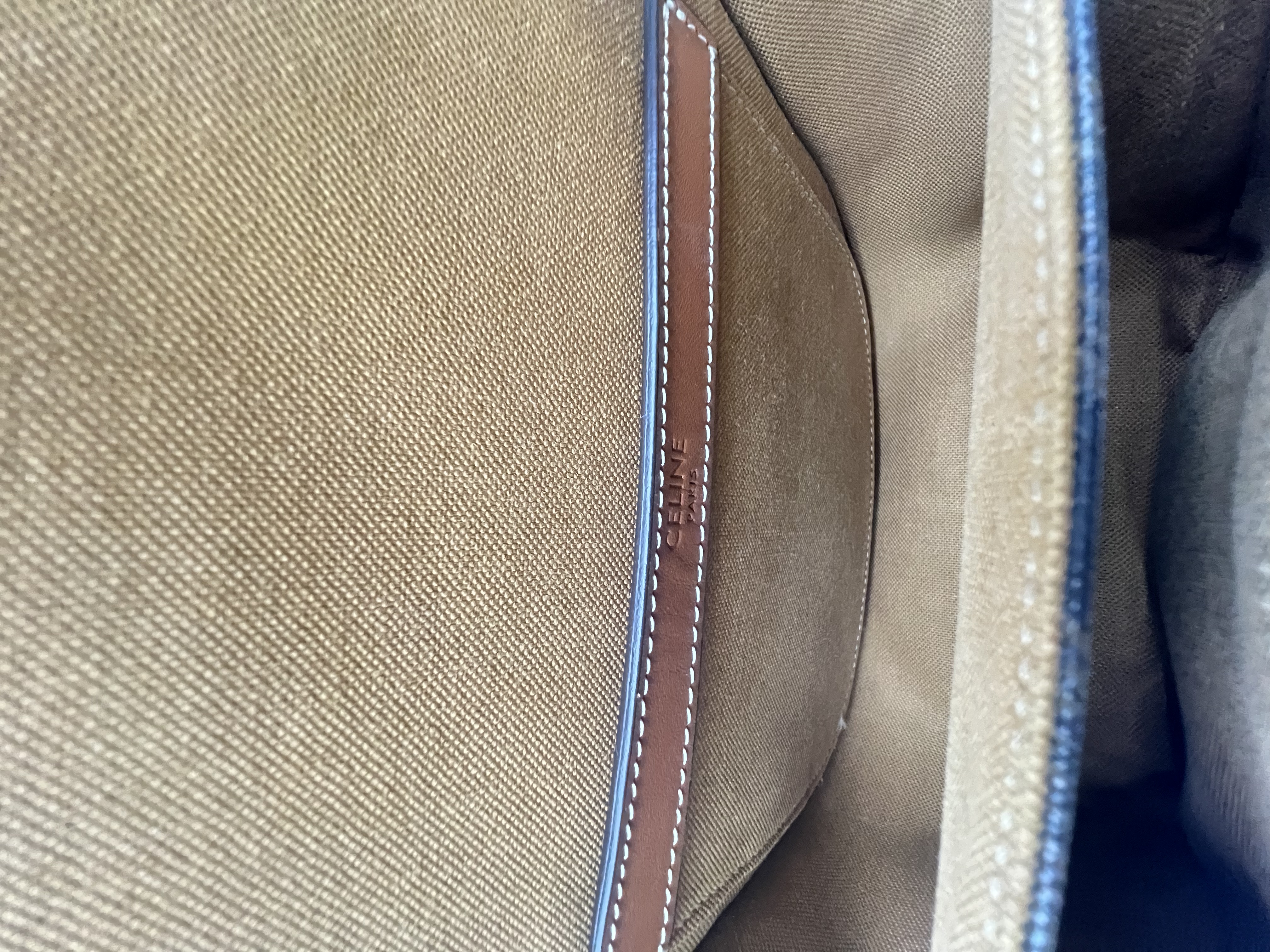 Pre-Owned CELINE Triomphe Folco / Product Code: 26060503