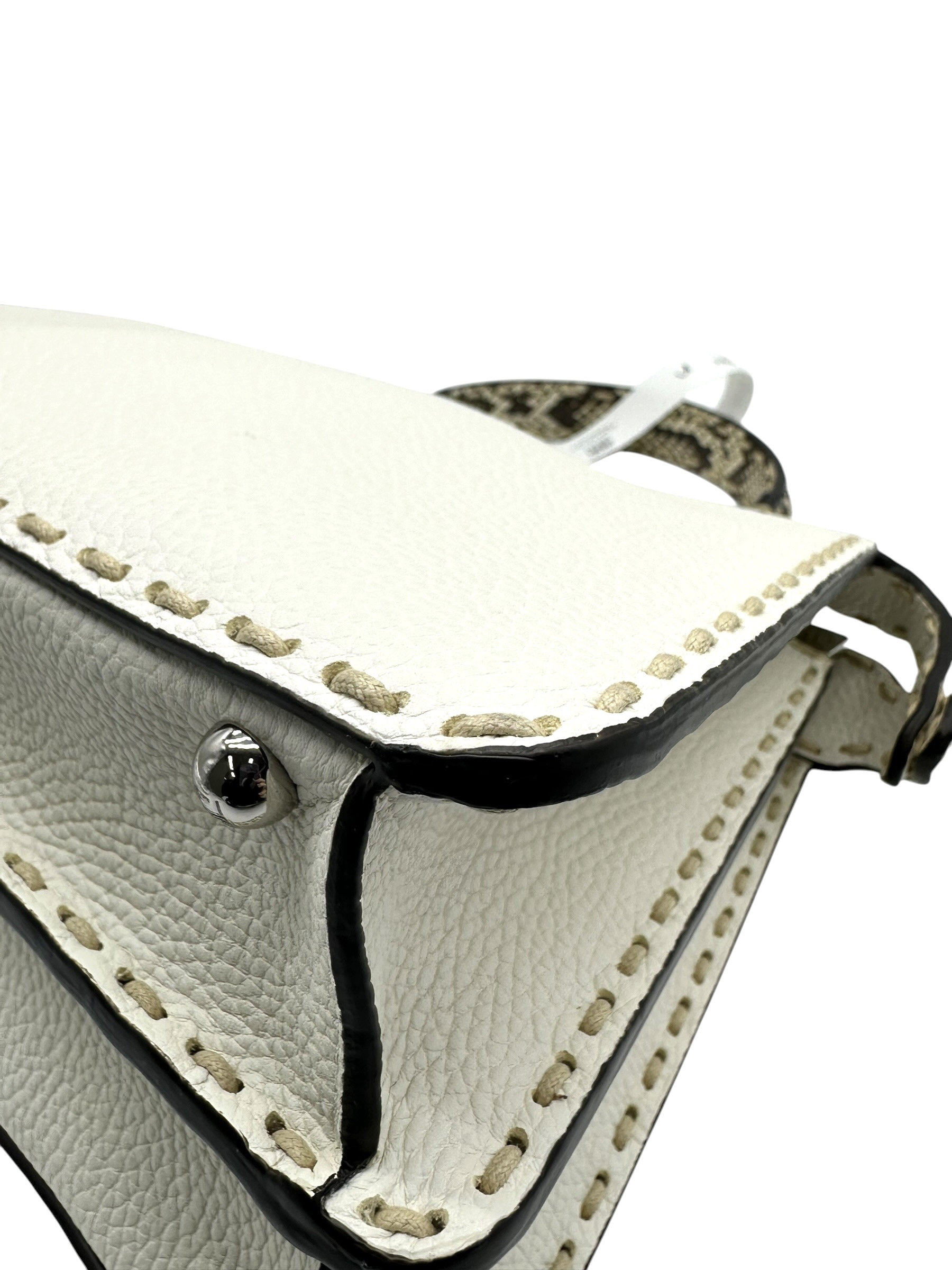 Pre-owned Fendi white Peekkaboo / Product Code: 061802