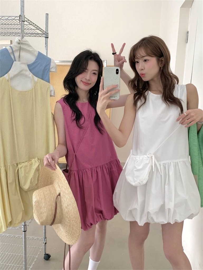 Agnes Puffy Dress free small crossbody bag 韩系减龄甜美背心花苞连衣裙配送🎁同色包包 ( 3 colours )