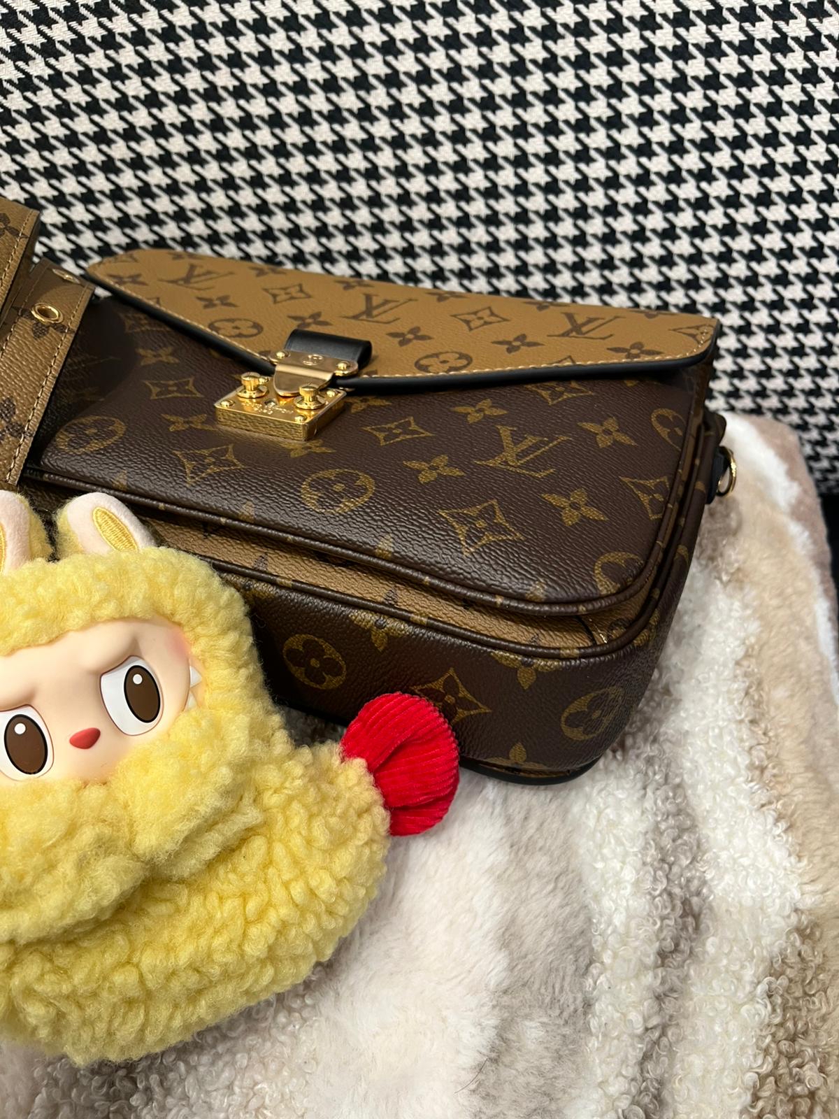 Lv Pochette Metis M44875 crossbody bag 100%Authentic，98%new ✅Dust bag 