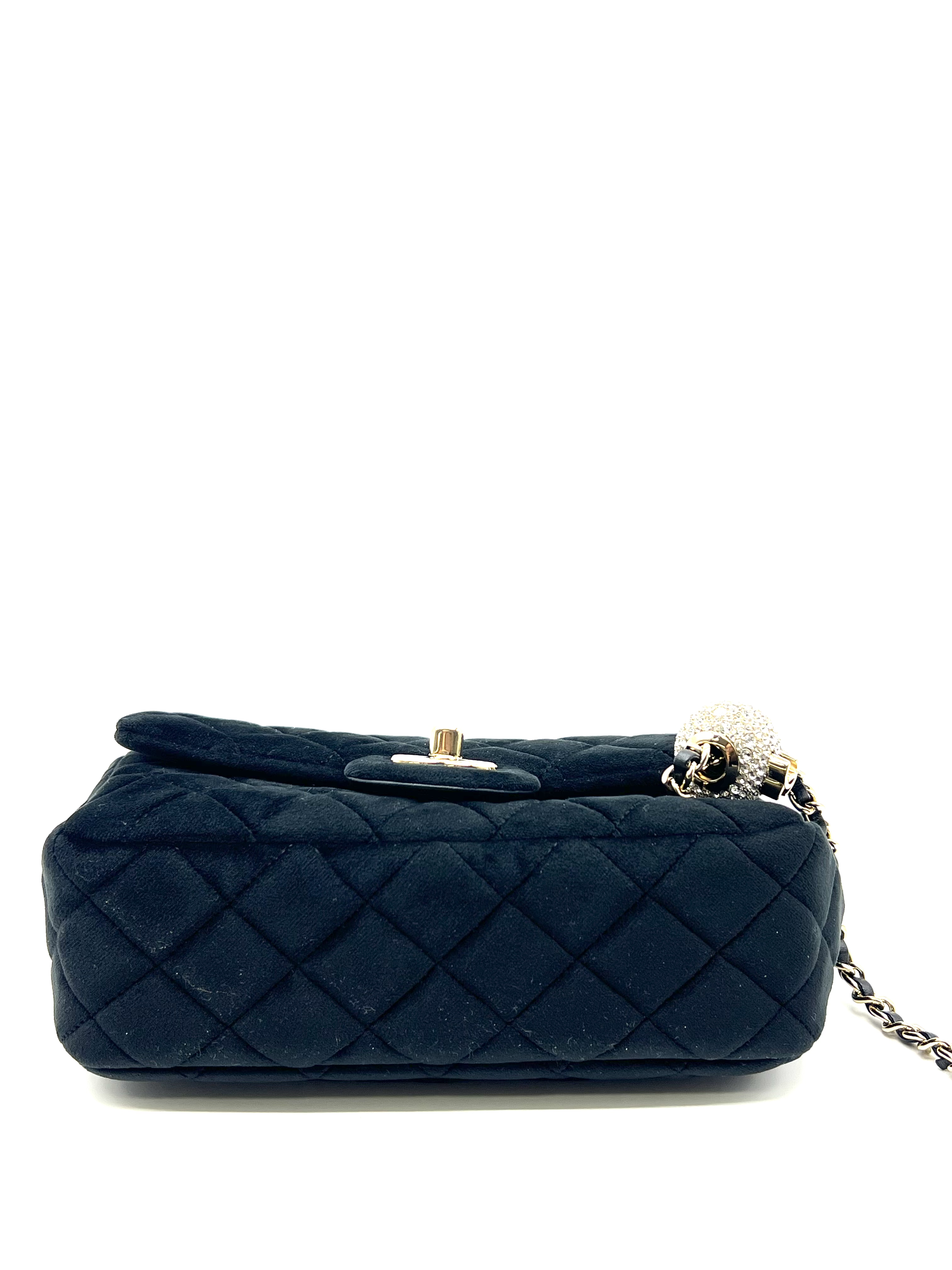 Pre-Owned CHANEL Pearl Crush / Product Code: 26050707