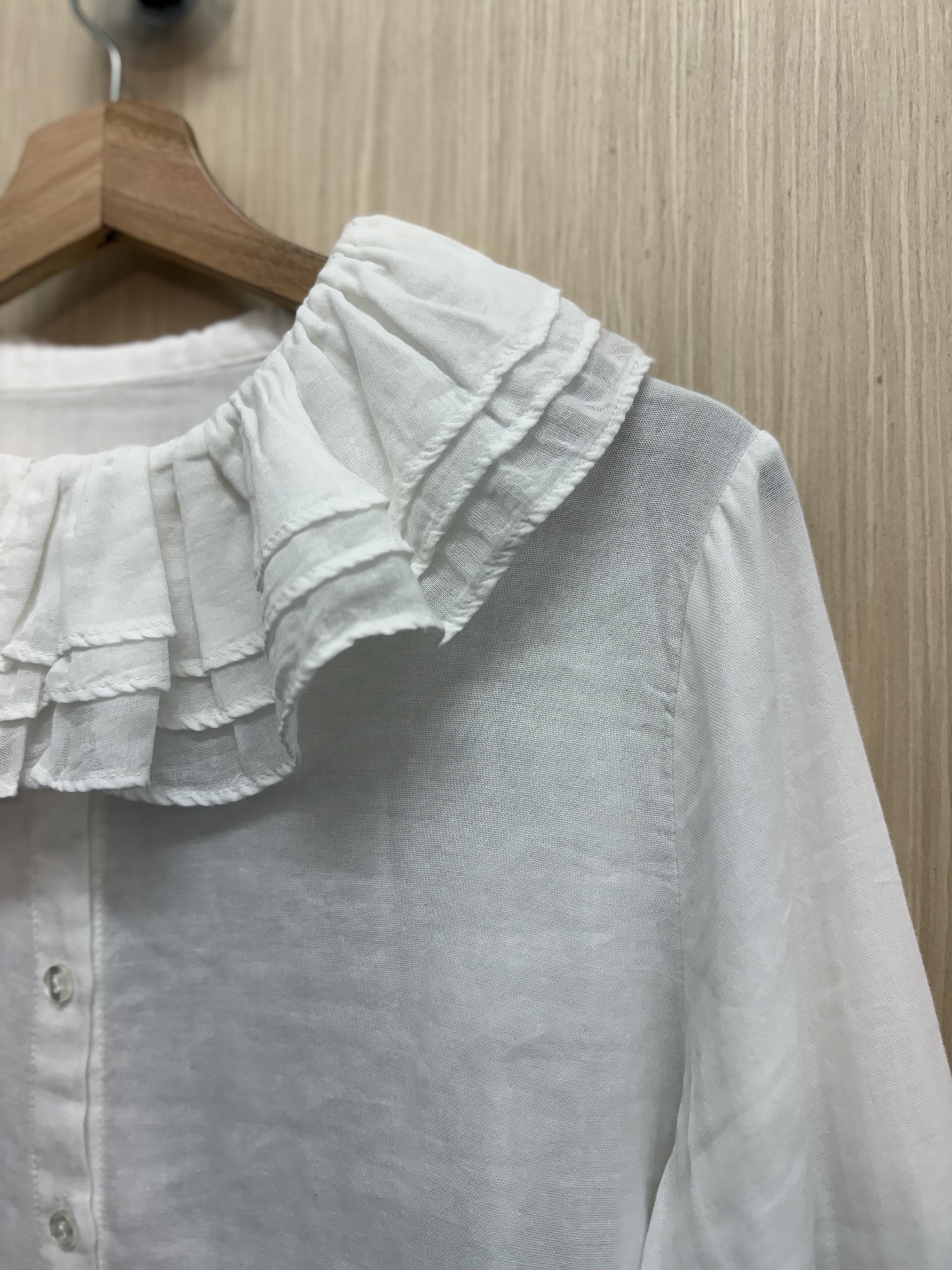 三層荷葉領薄𝐛𝐛棉上衣