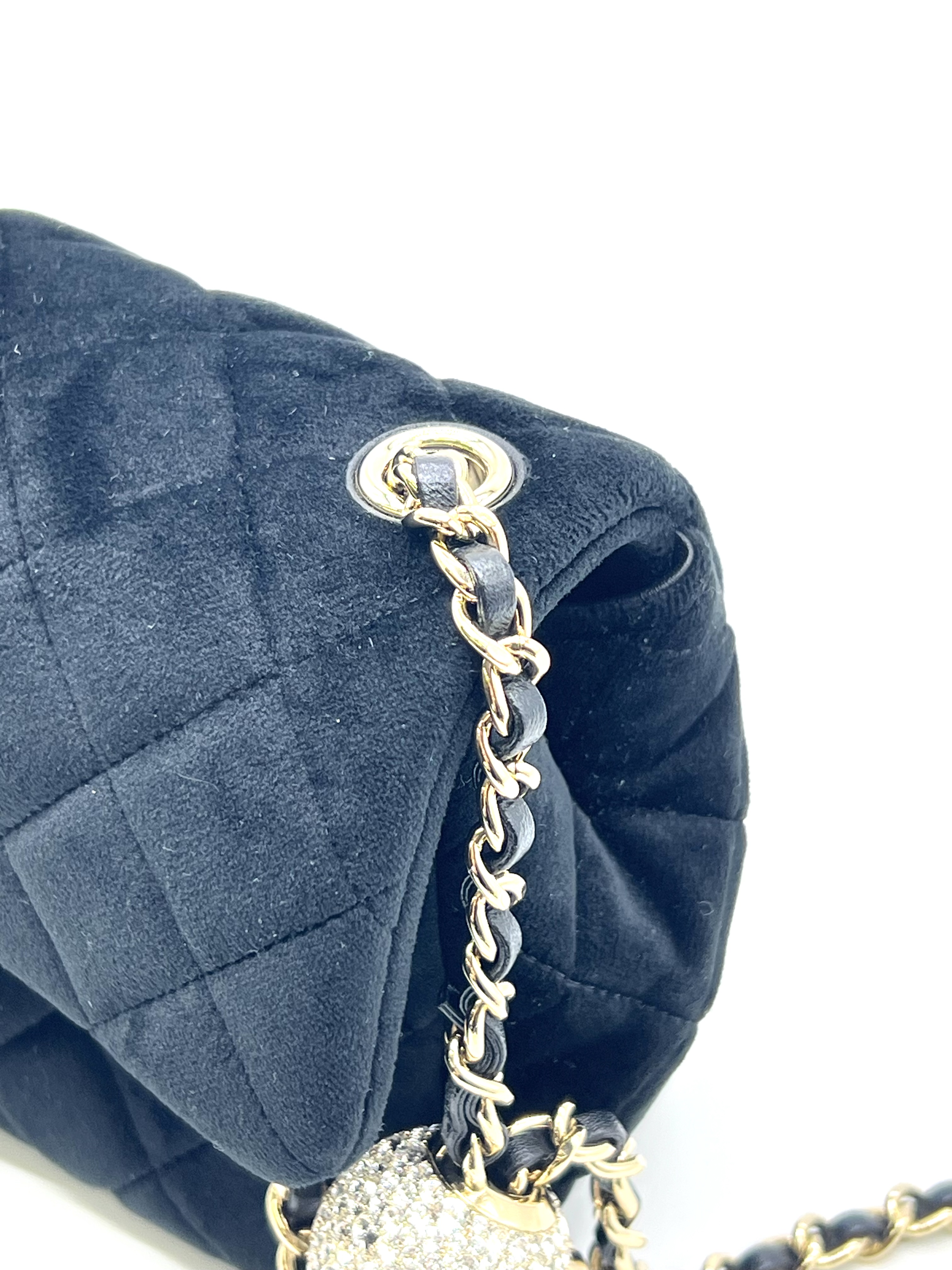 Pre-Owned CHANEL Pearl Crush / Product Code: 26050707