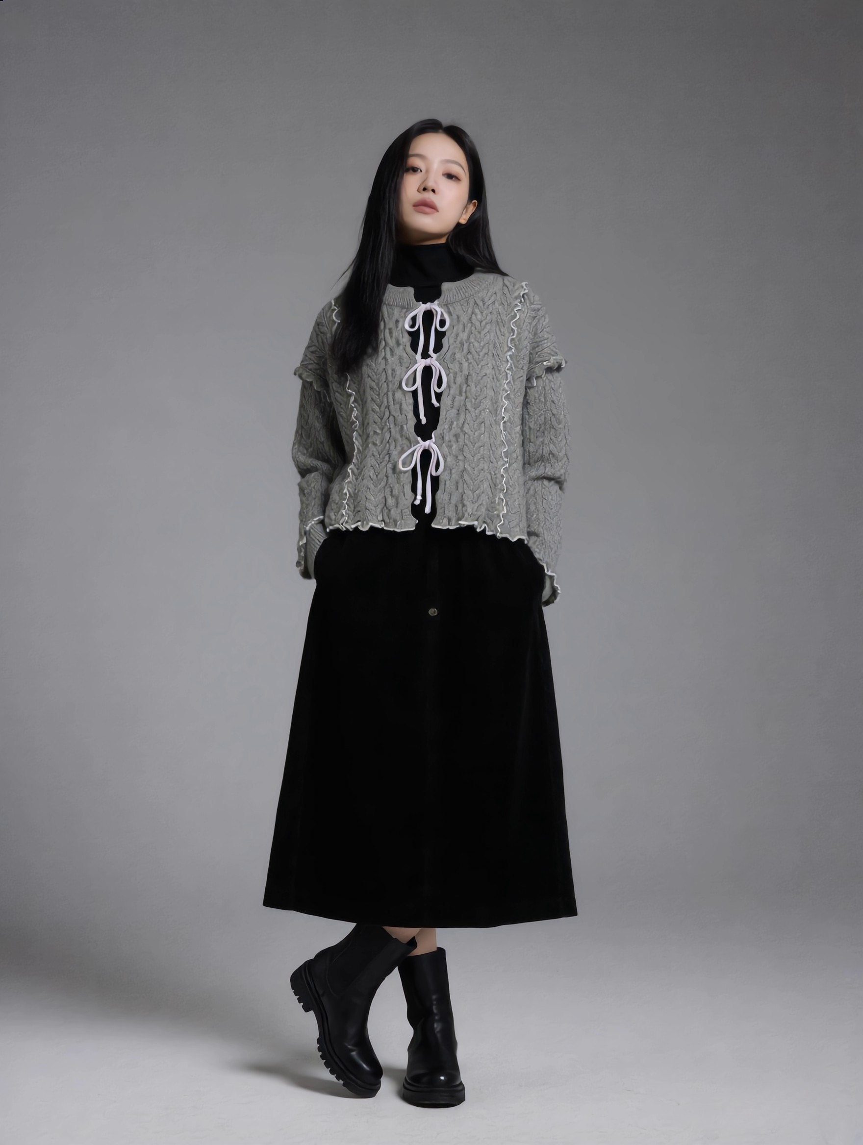 灰色/米白荷葉邊蝴蝶結毛絨針織毛衣