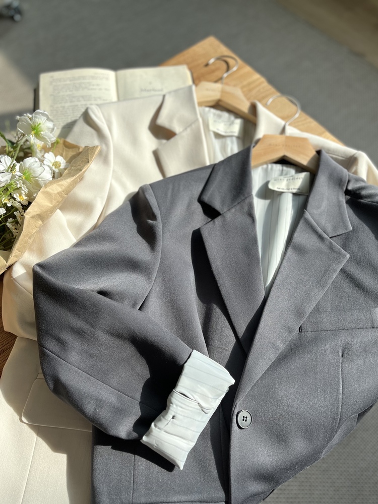 Atelier Relaxed Blazer (Ivory)