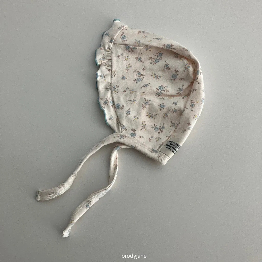🇰🇷Brodyjane bonnet/bib/socks
