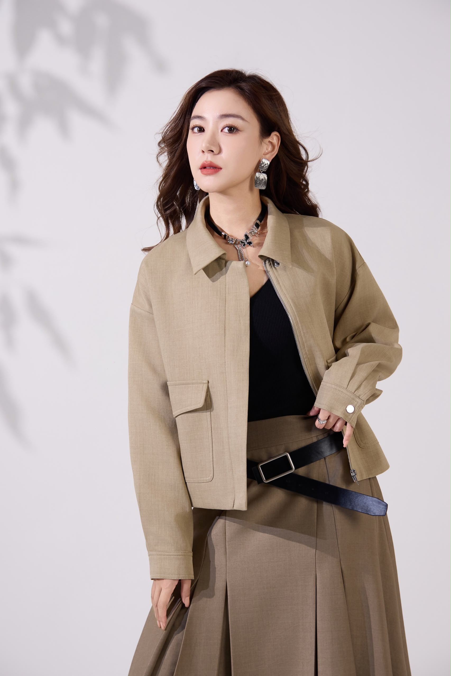 16141351 Harper Utility Cropped Jacket