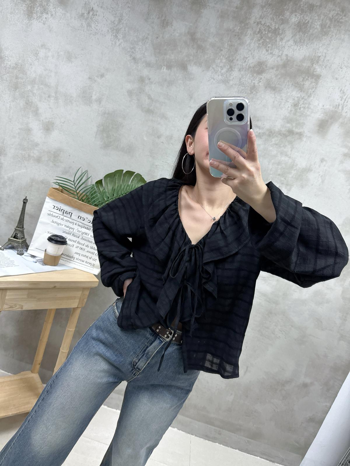 B19 線棉ruffle Top