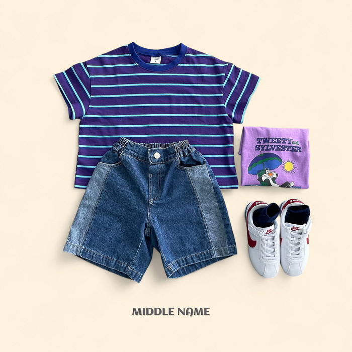 🇰🇷middle name tee