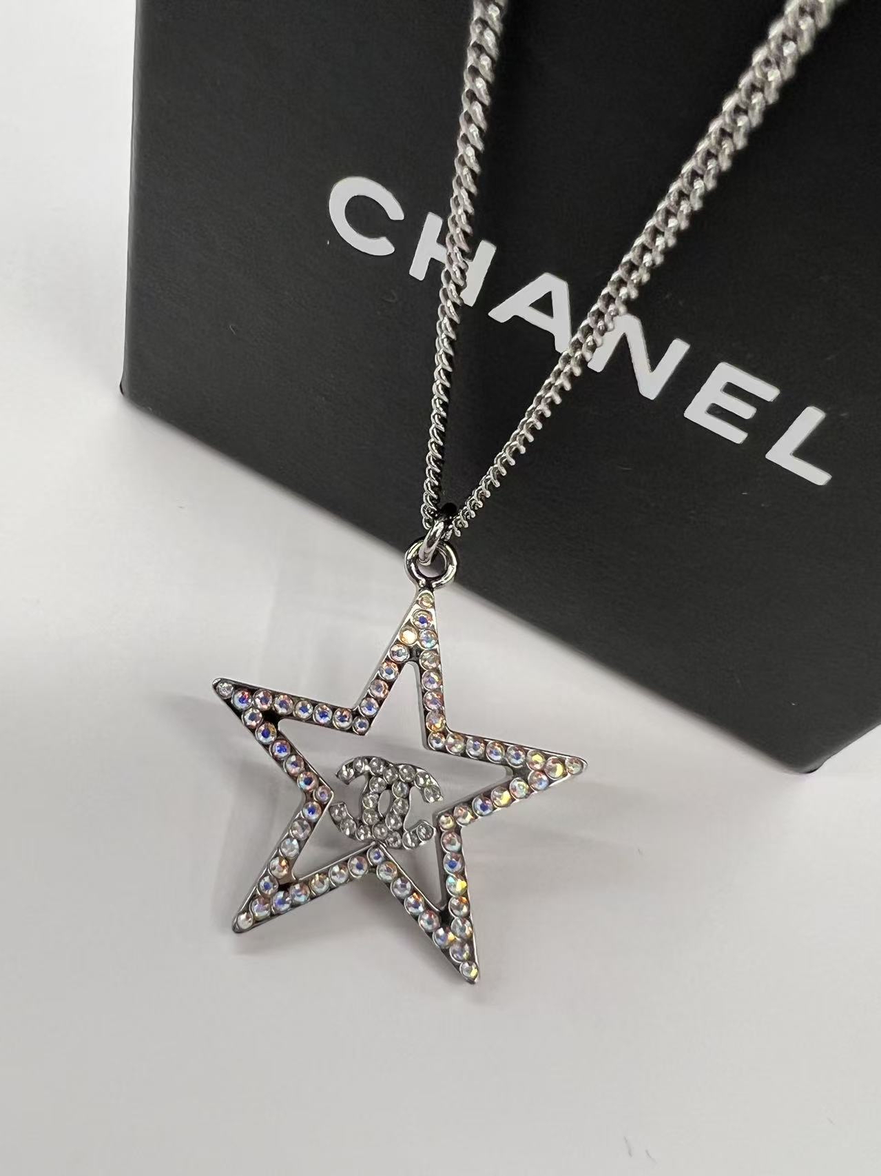 Chanel 星星項鍊