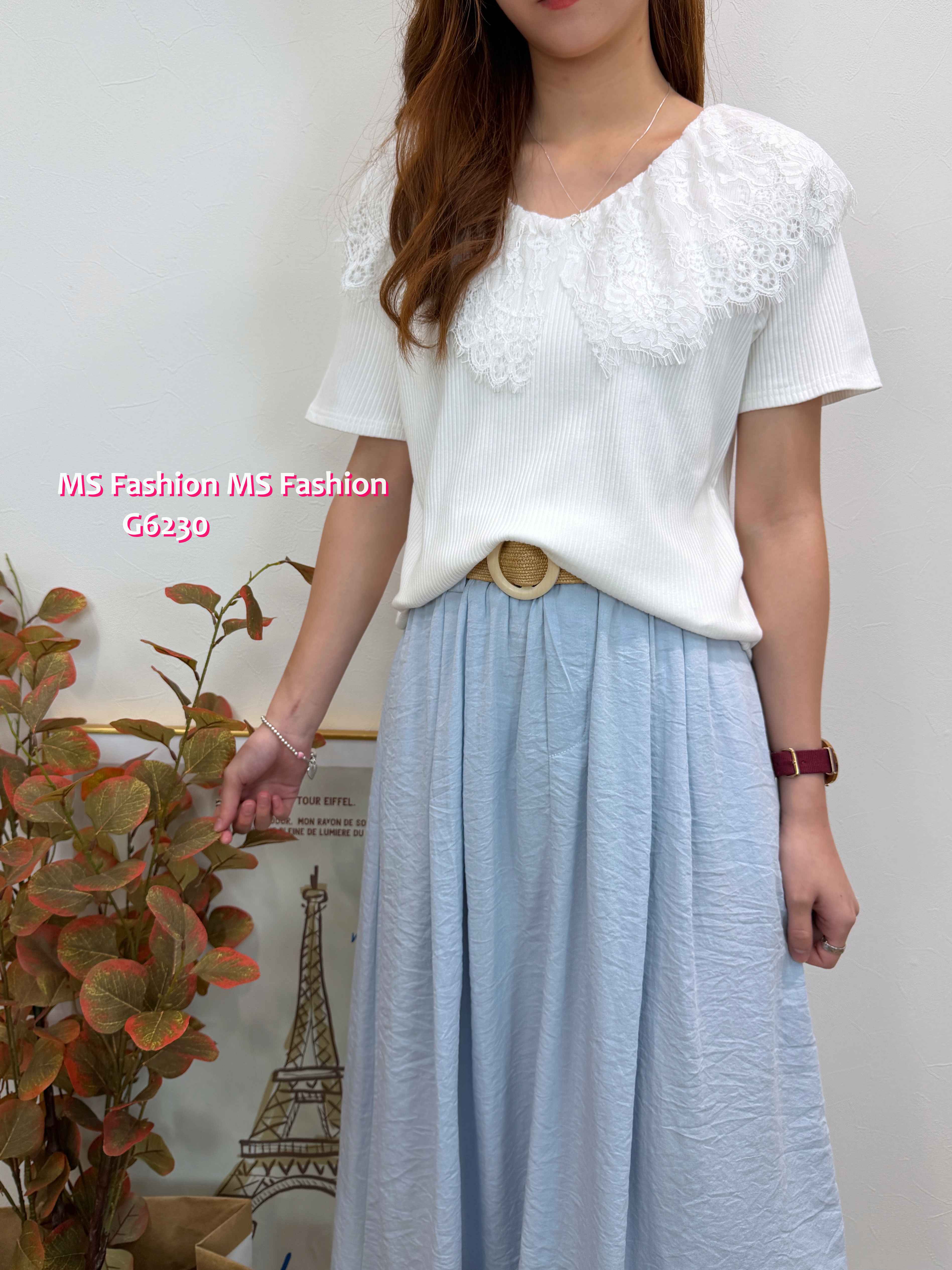 G6230 韓國🇰🇷V領拼lace top