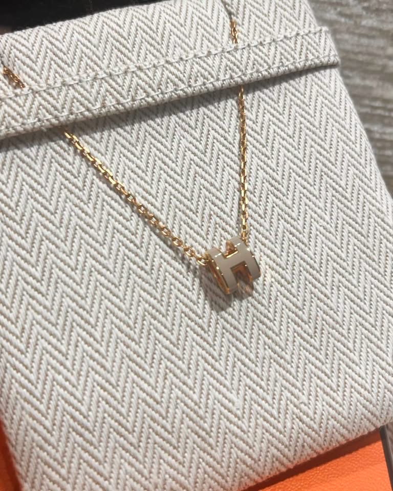 全新 Hermes mini pop h necklace 奶茶色 100%Authentic ,100%new全新 ✅塵袋✅box 