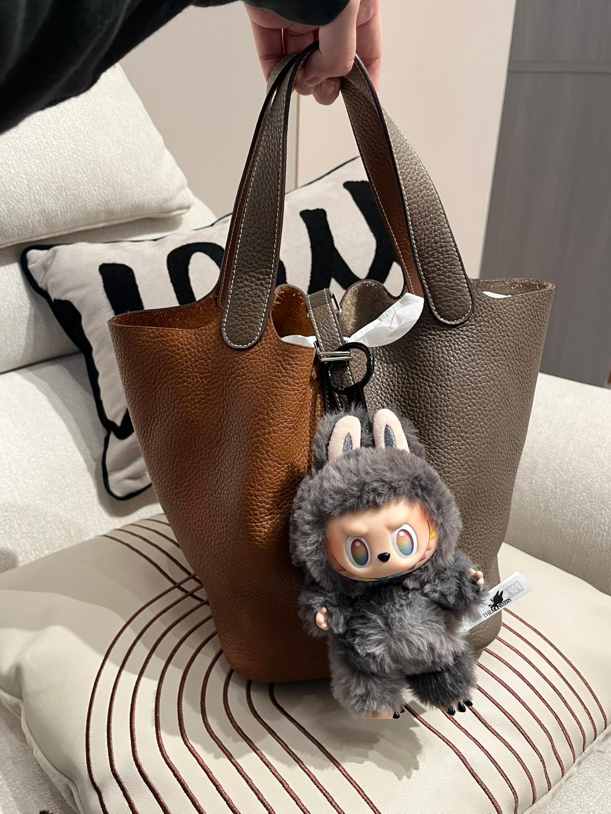 Hermes Picotin 22 Stamp [P] Duo Etoupe / Gold 100%Authentic, 95%New ✅Key Lock✅Dust bag 