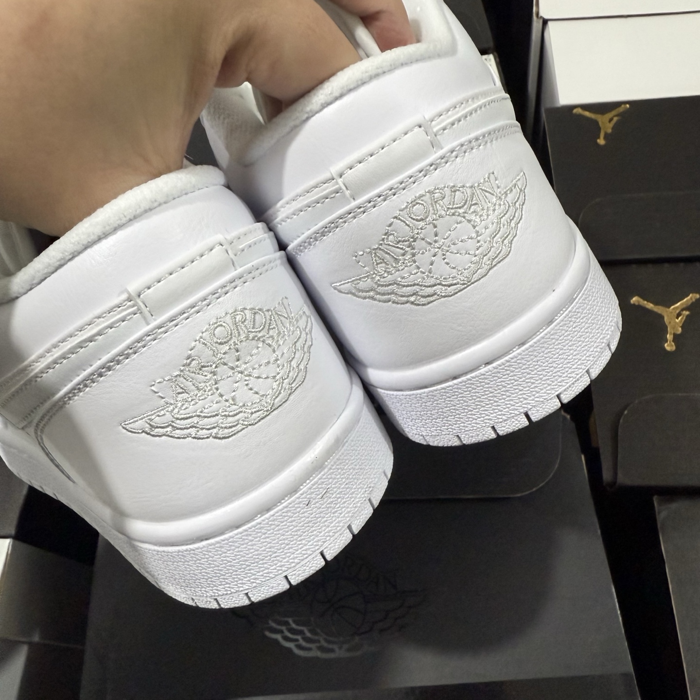 Nike Air Jordan 1 Low "Triple White" 553558-111
