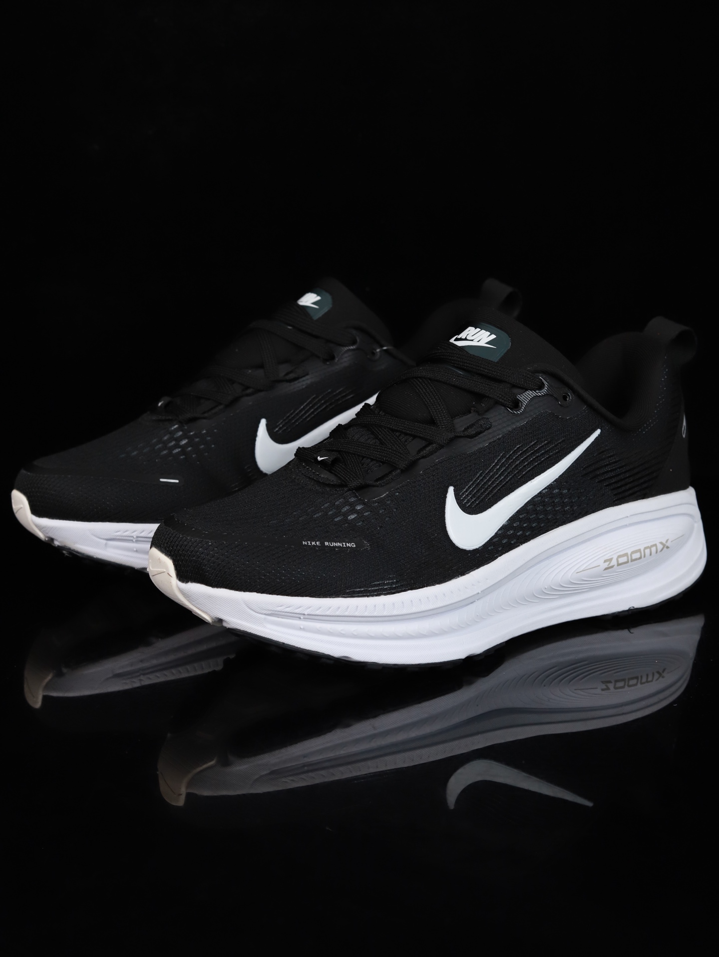 Nike Vomero 18 HM6803-007