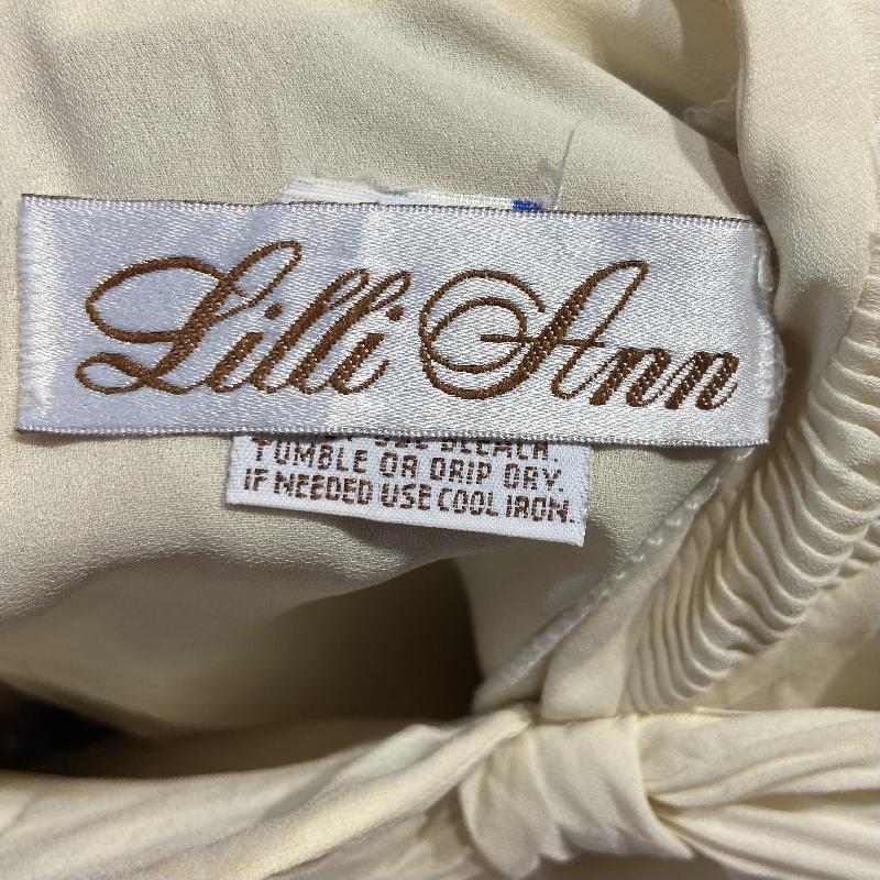 C.a. 1980s Lilli Ann Ivory Beige Accordion Bishop Sleeves Day Dress with Bow(MU108-26)