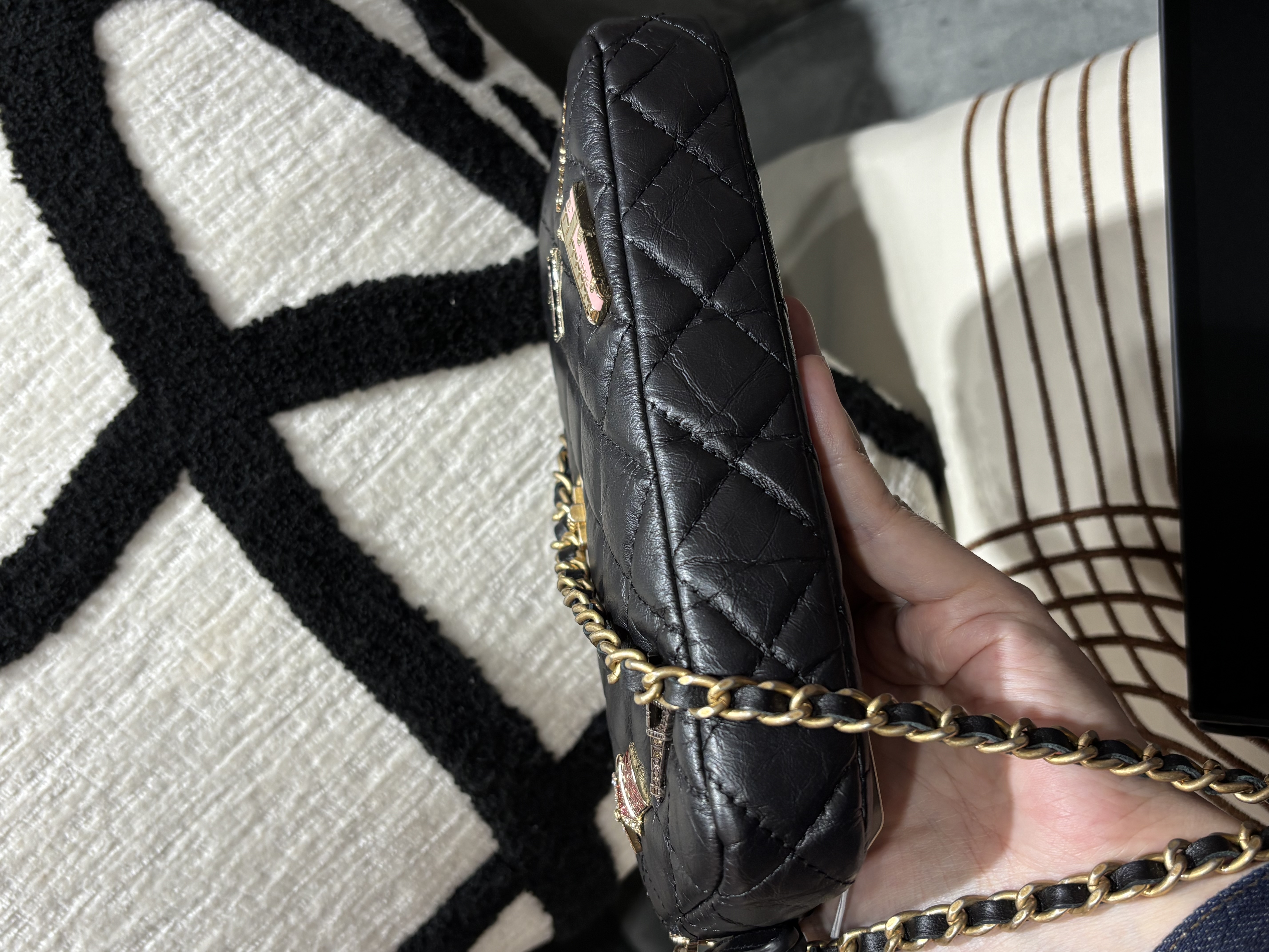 Chanel Double Zip Clutch With Chain Black Quilted Aged Calfskin Lucky Charms 2.55 Reissue Gold Hardware 100%Authentic ,98%new ✅25card ✅box