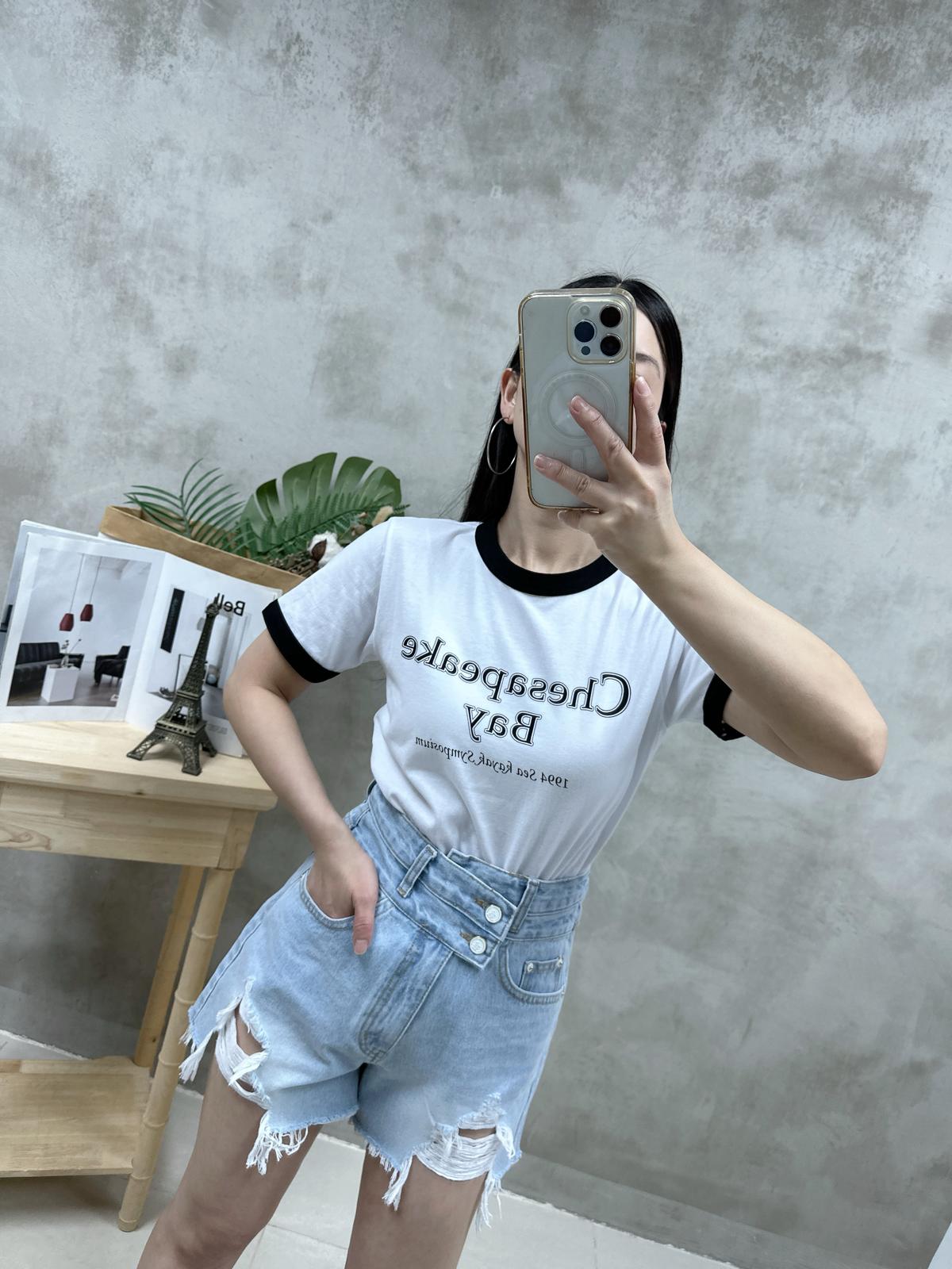 T13 撞色領英文字Tee