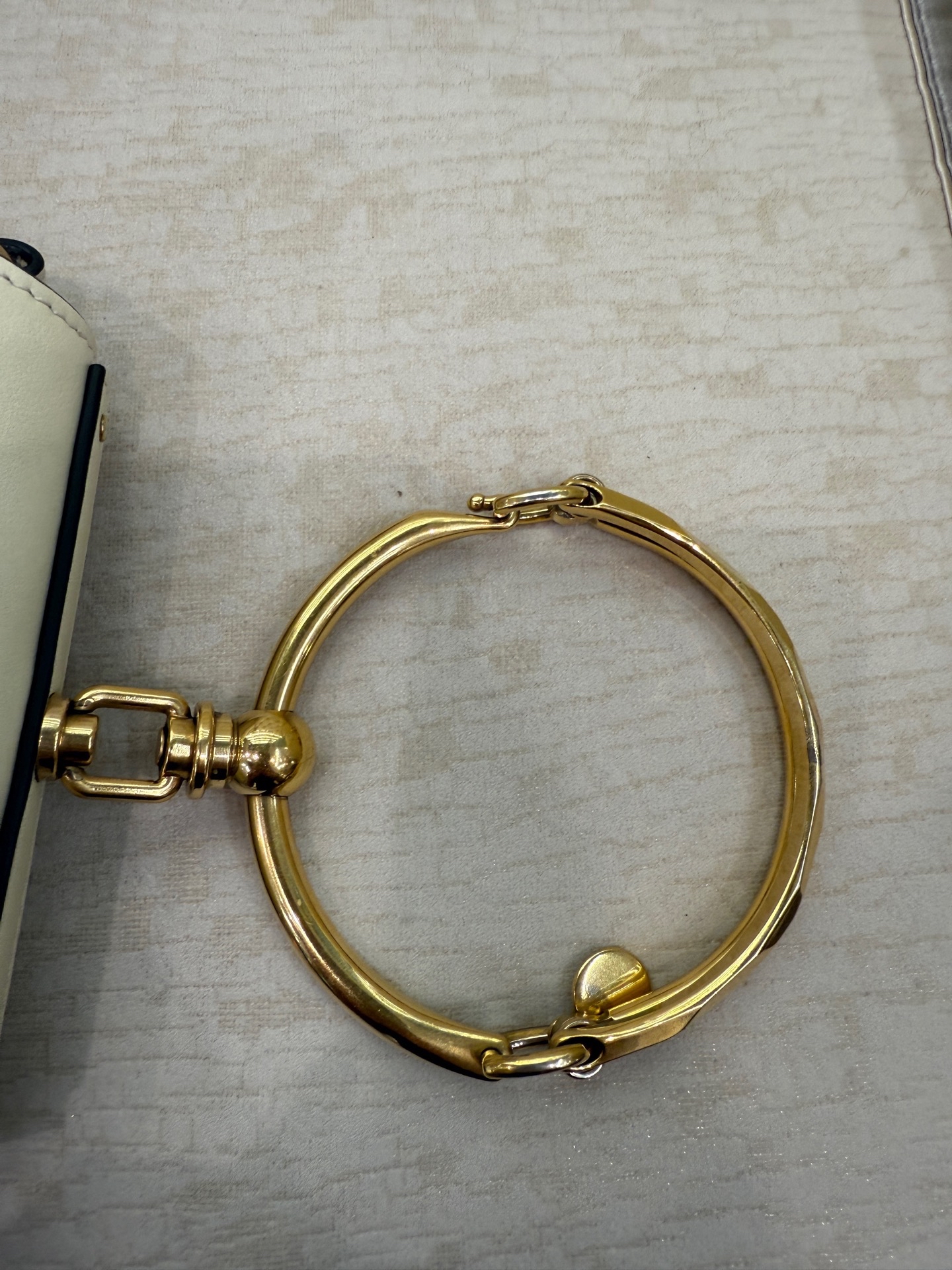 【預訂貨品】Chloe奶油白圓環包 