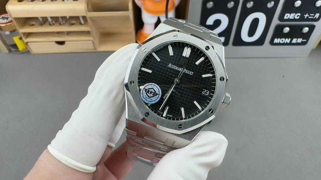 🚀爱彼AP67651 间玫金白盘/33mm/石英2713机💯