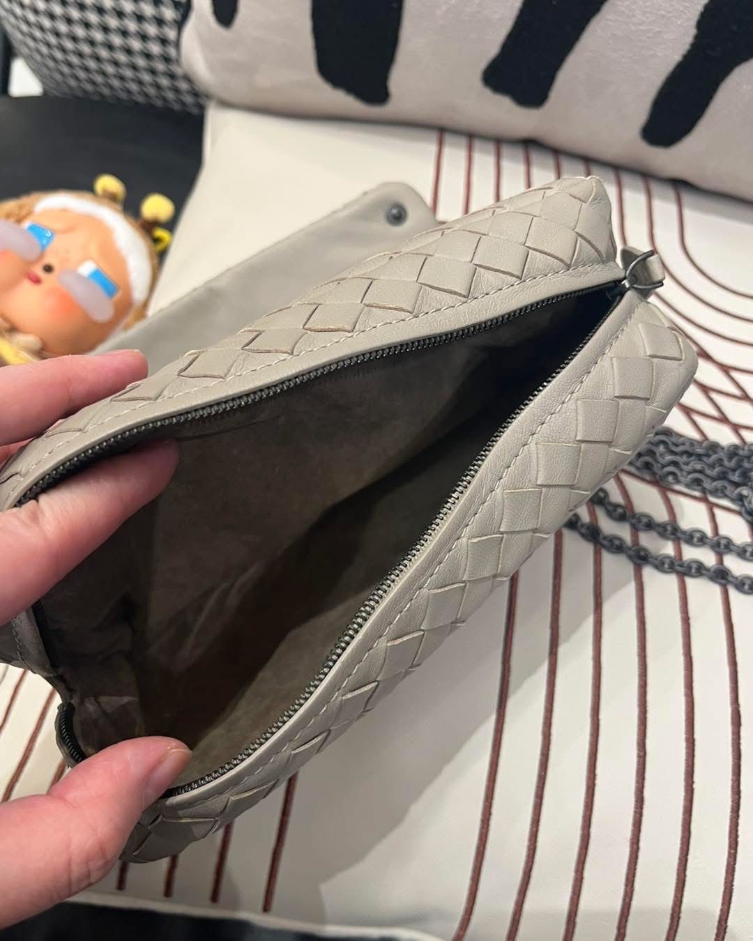 Bottega veneta crossbody chain bag 100%Authentic,95%new✅dust bag