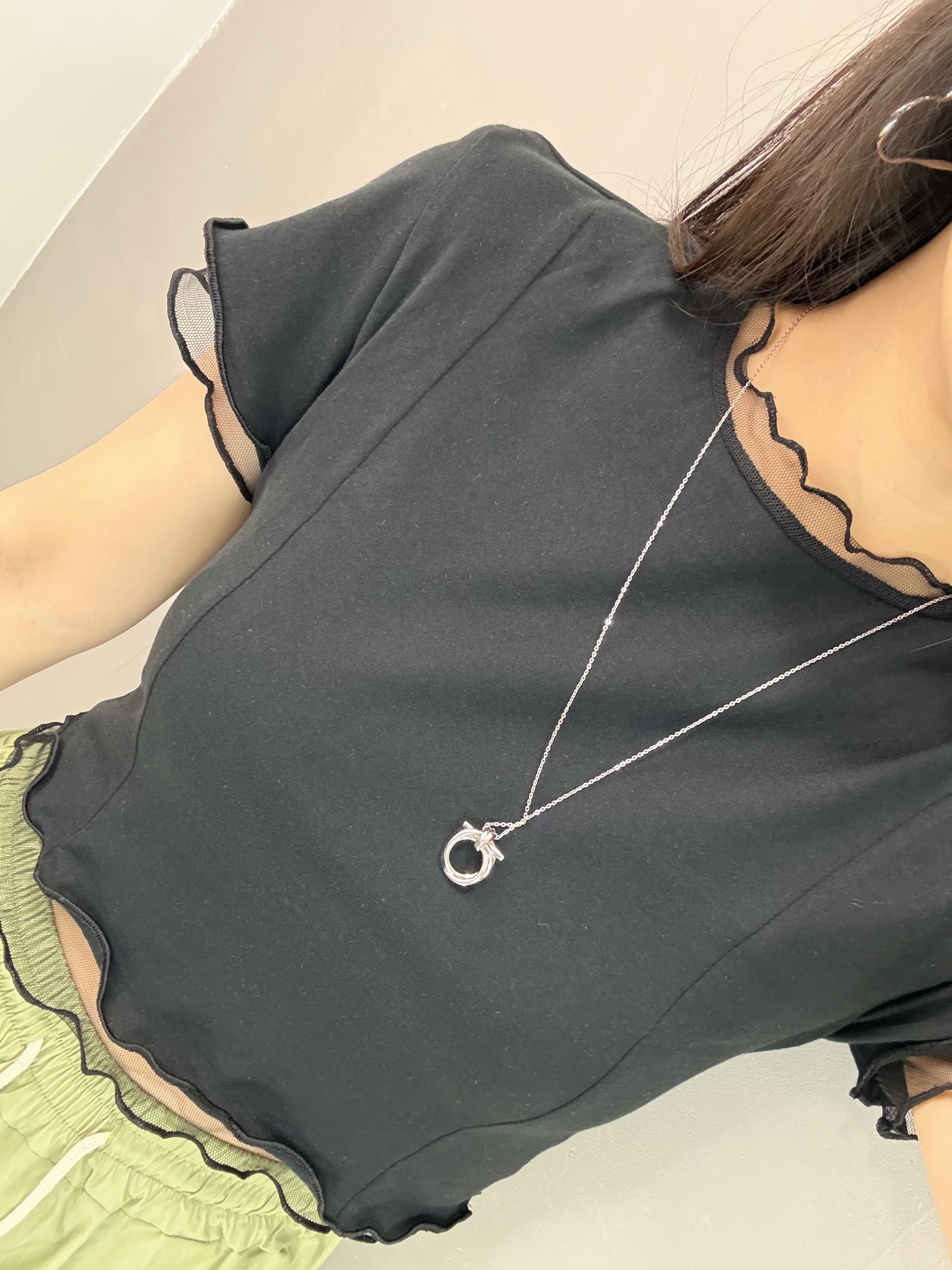 Z63 木耳網邊短Tee