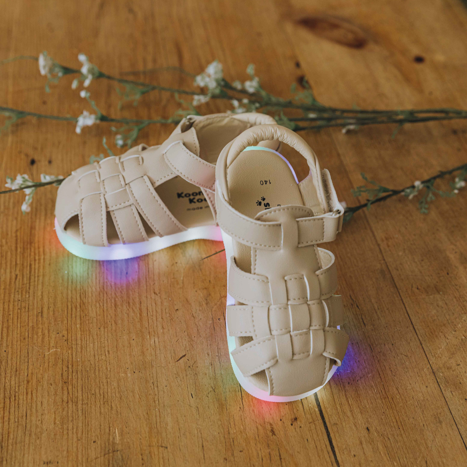 Koongs Koongs Mer LED Sandals（Beige）
