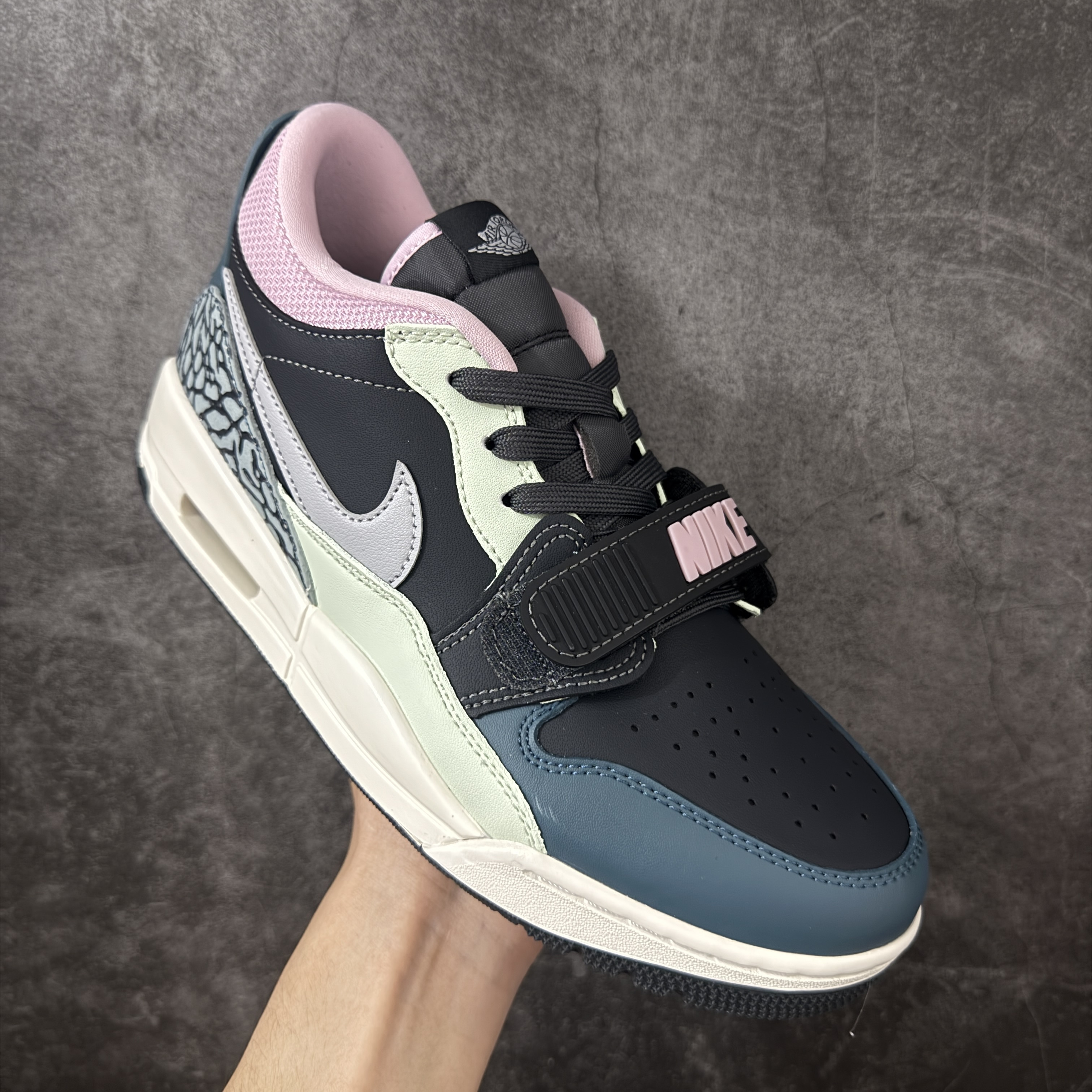 Nike Jordan Legacy 312 Low "Anthracite/Iced Jade" CD7069-007
