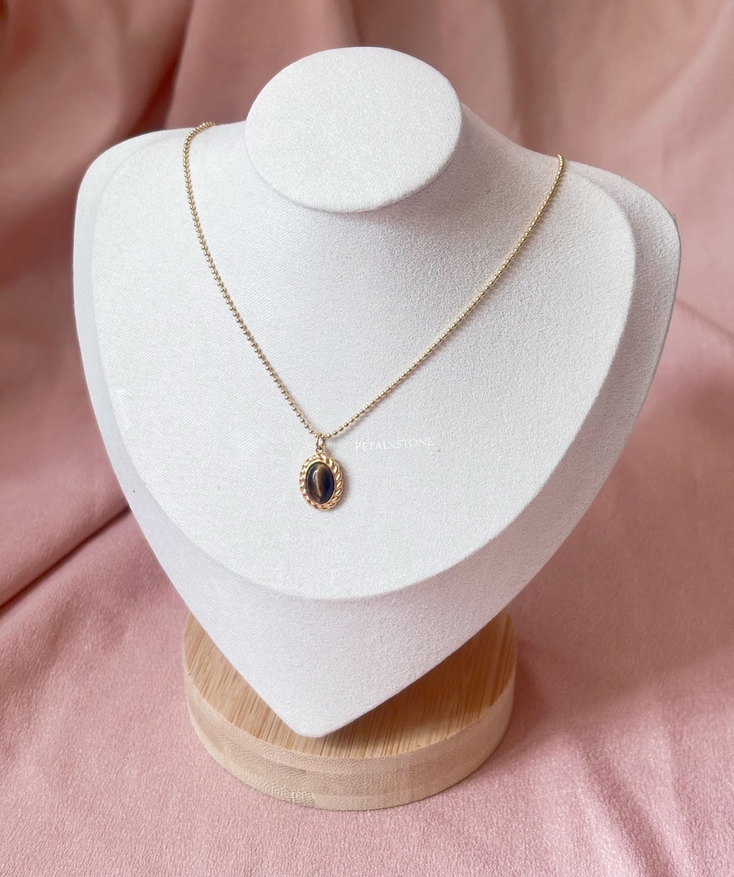 Oval Necklace ☻