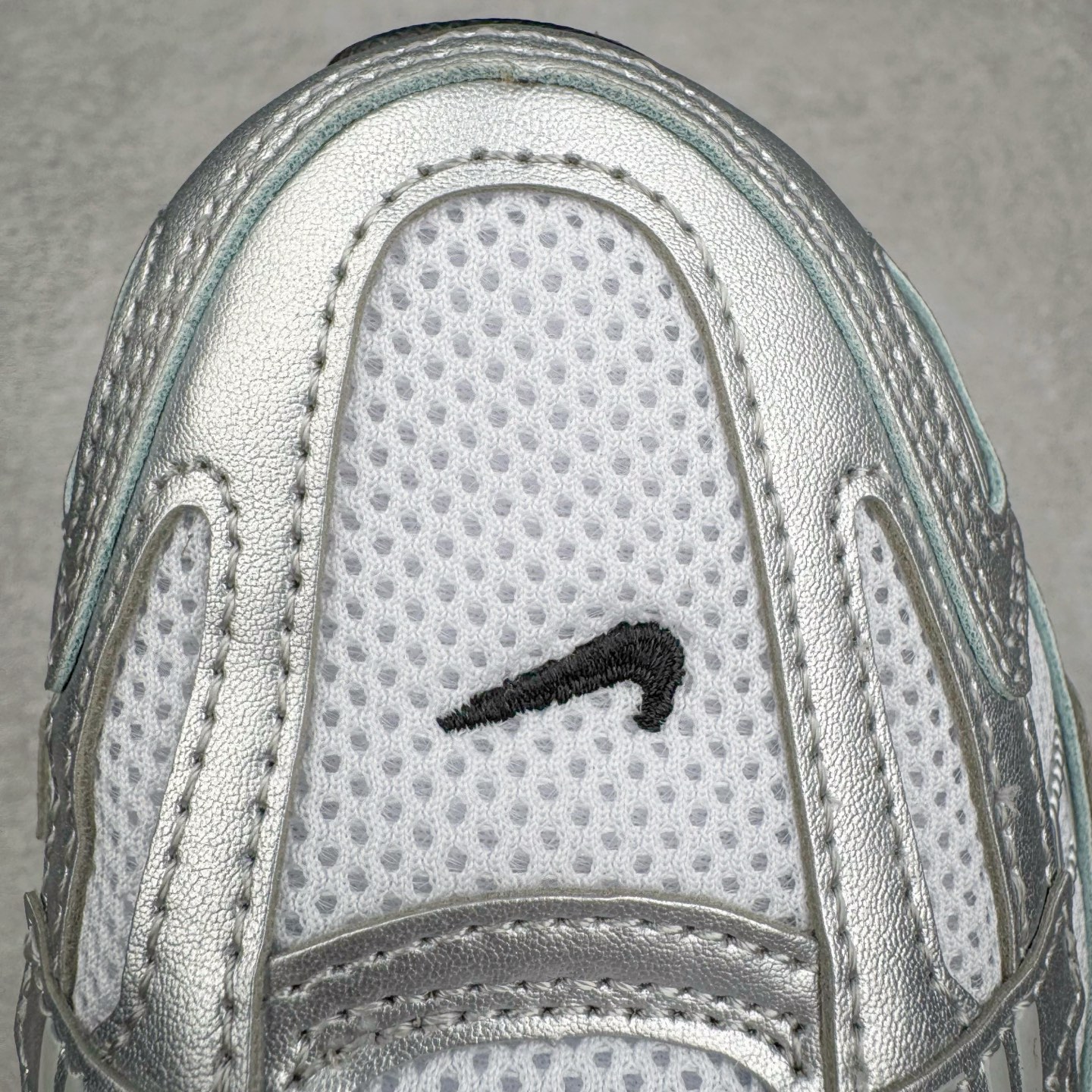 Nike P-6000 CD6404-105  