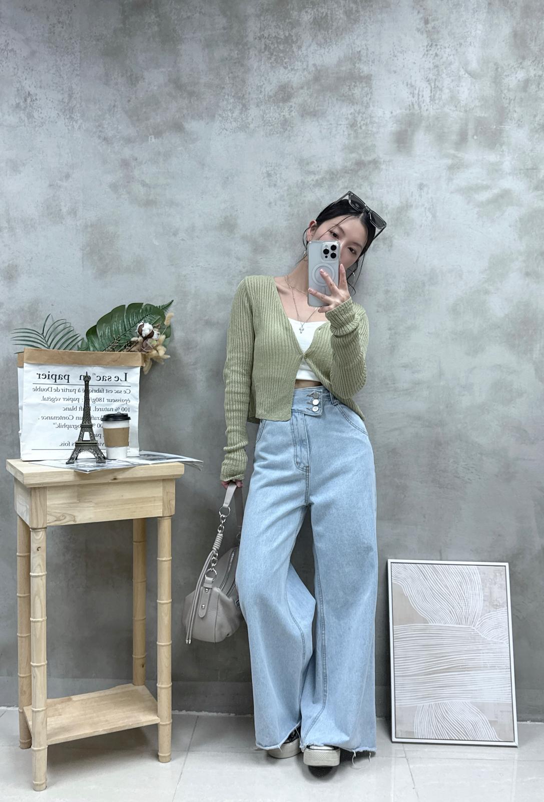 G08 暗紋短線外套