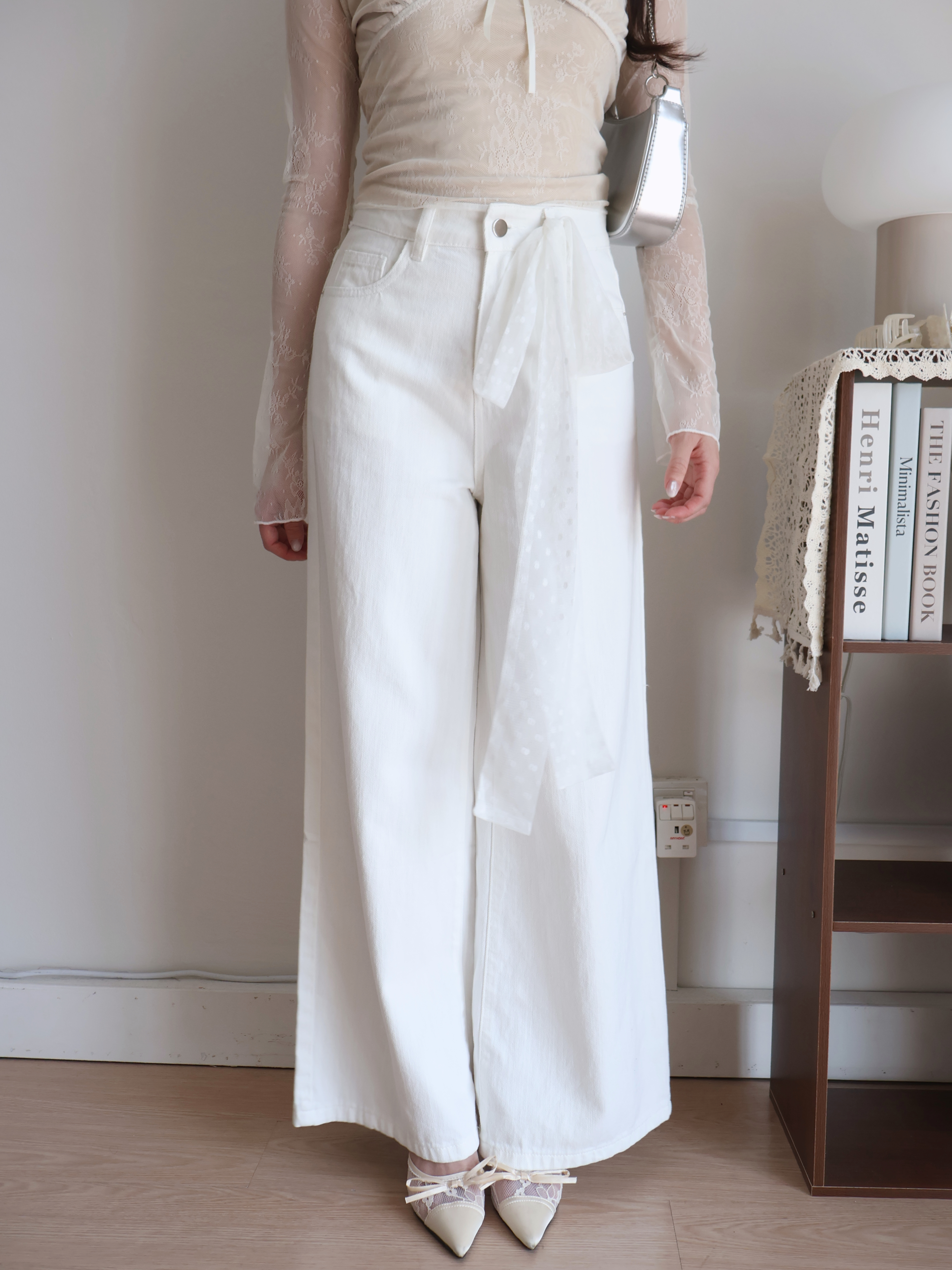 Hanna Wide-leg Jeans | White