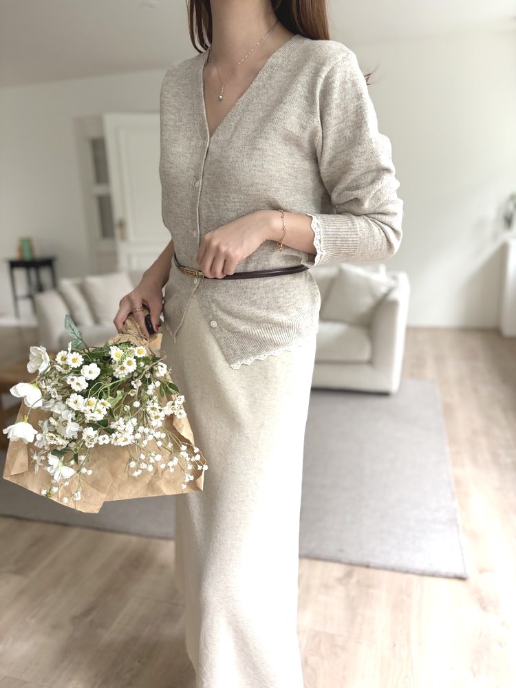 The Lacie Wool Cardigan (Oatmeal)