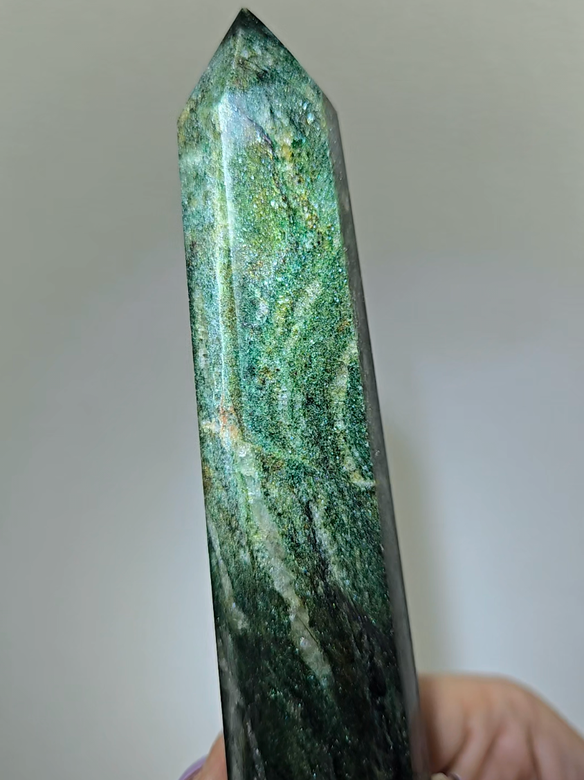Green mica in fuchsite tower from Madagascar - MCA69