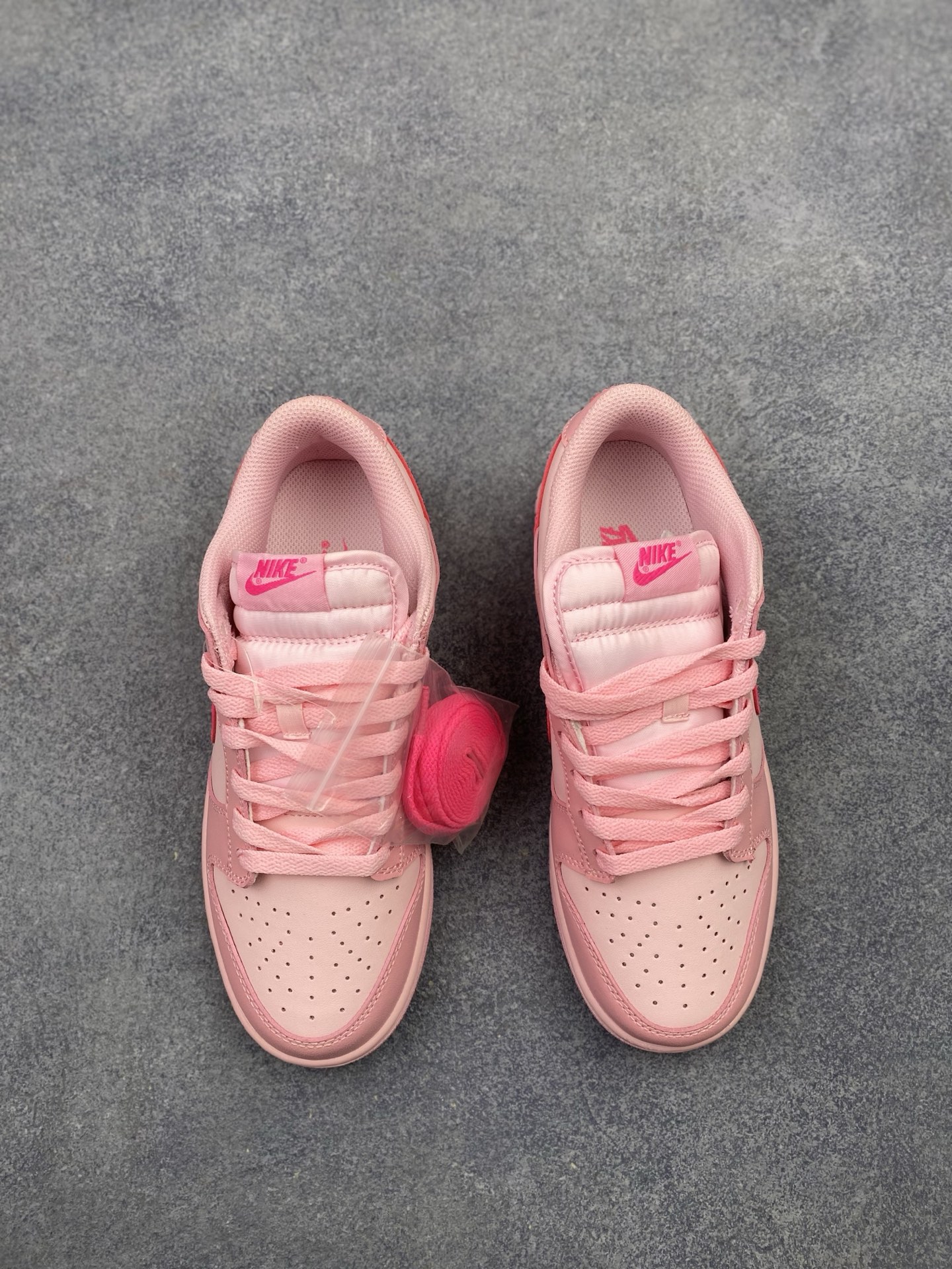 Nike Dunk Low DH9761-600