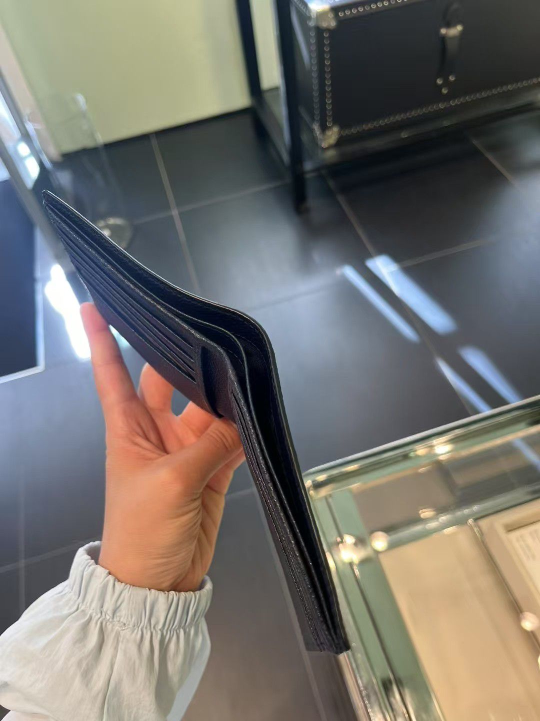 預購 Prada🚹🚹男士 深藍色8卡銀包