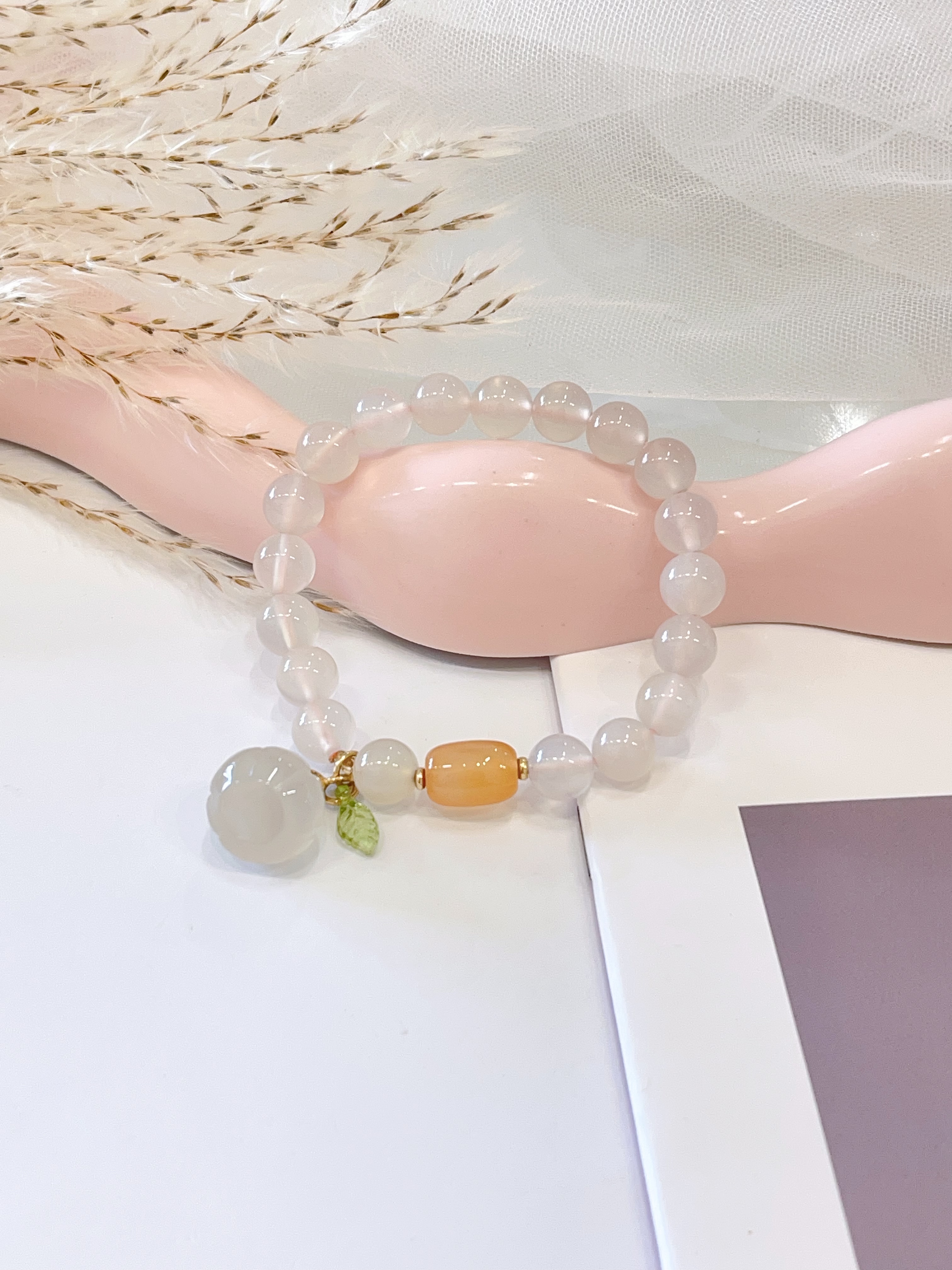 🤍🎃 白玛瑙玉髓 × 南瓜造型手串 White Agate Chalcedony & Pumpkin Charm | 8mm