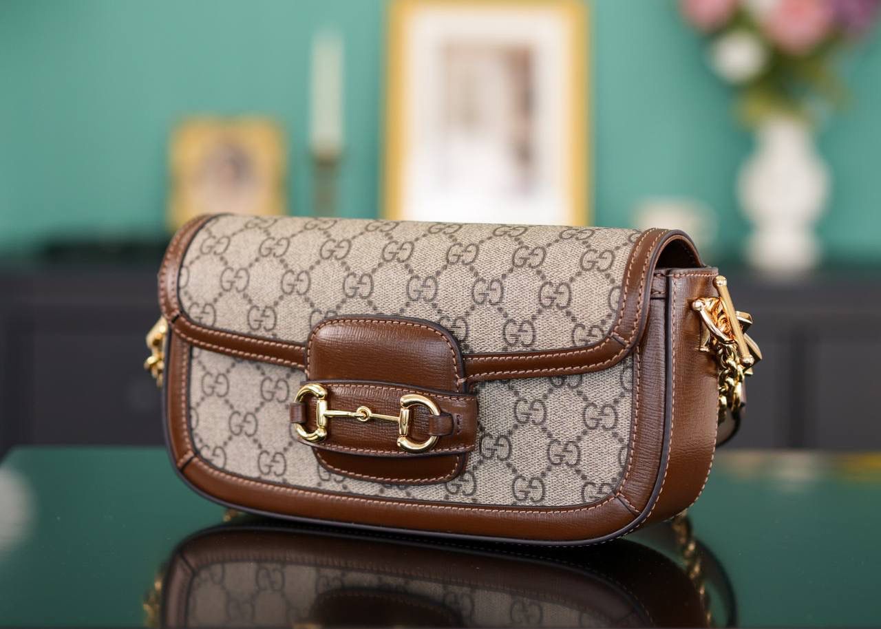 Gucci Horsebit 1955 Small Shoulder Bag in Beige and Brown