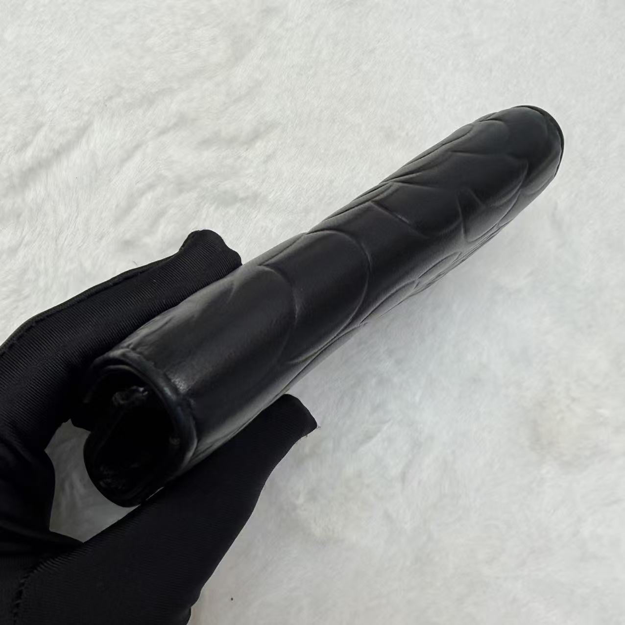 Chanel香奈兒卡包 山茶花系列錢包 黑金羊皮 橫版 山茶花壓紋C Logo零錢包 男女同款手拿包 16開