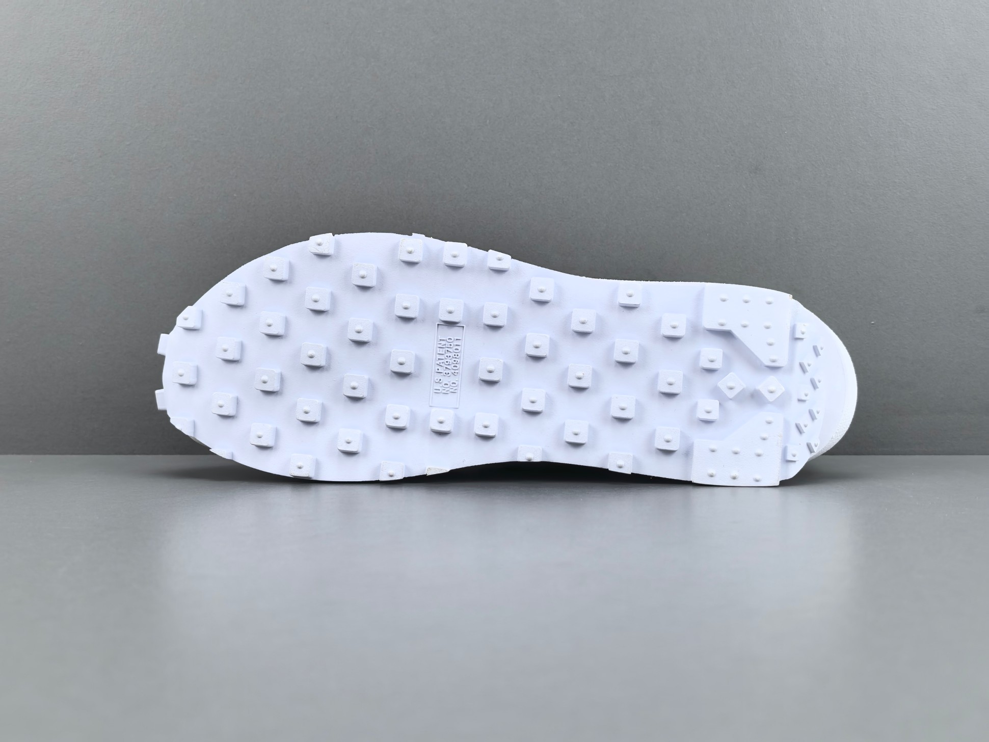 Nike x Sacai LDWaffle "White Nylon" BV0073-101